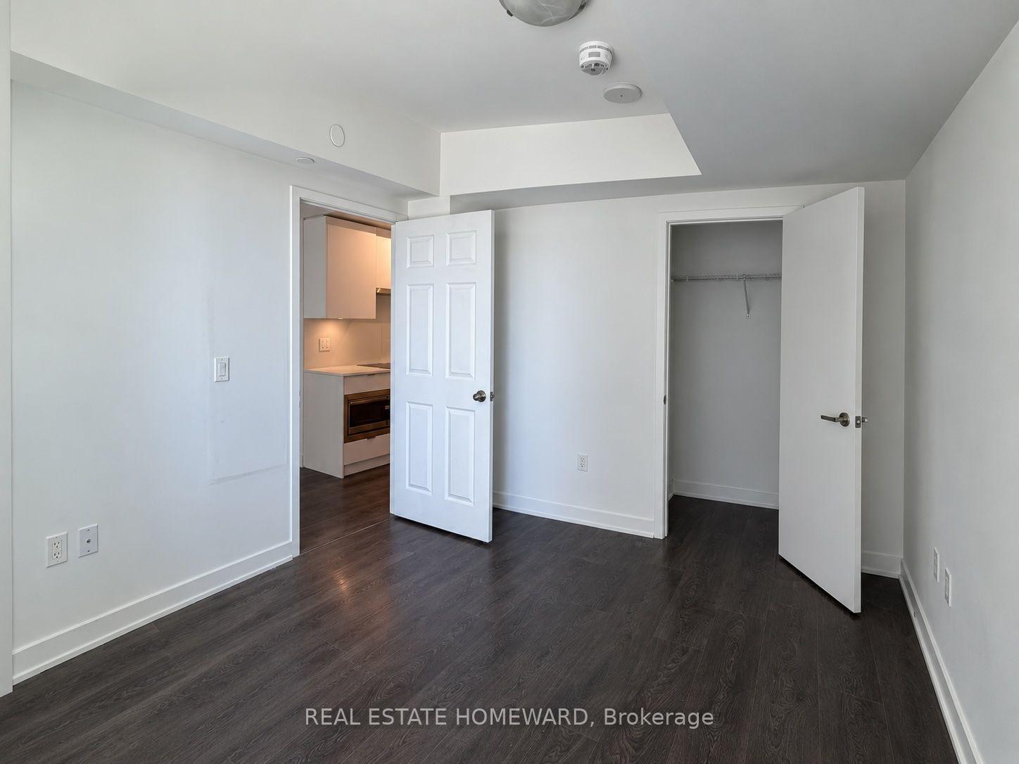 Photo 8 of Unit 1405, 99 Broadway Avenue, Toronto, Mount Pleasant West — HOMEH