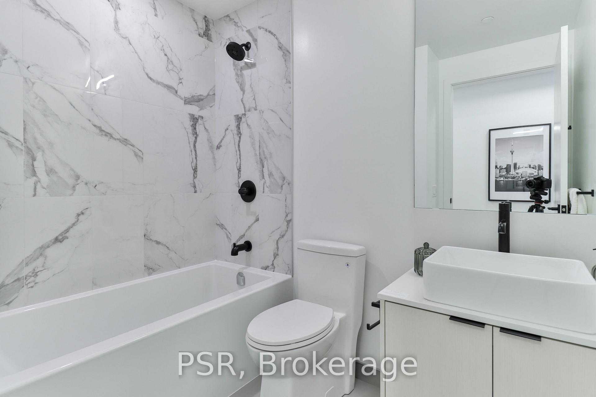 Photo 4 of Unit 2305, 10 Graphophone Grove, Toronto, Dovercourt-Wallace Emerson-Junction — HOMEH