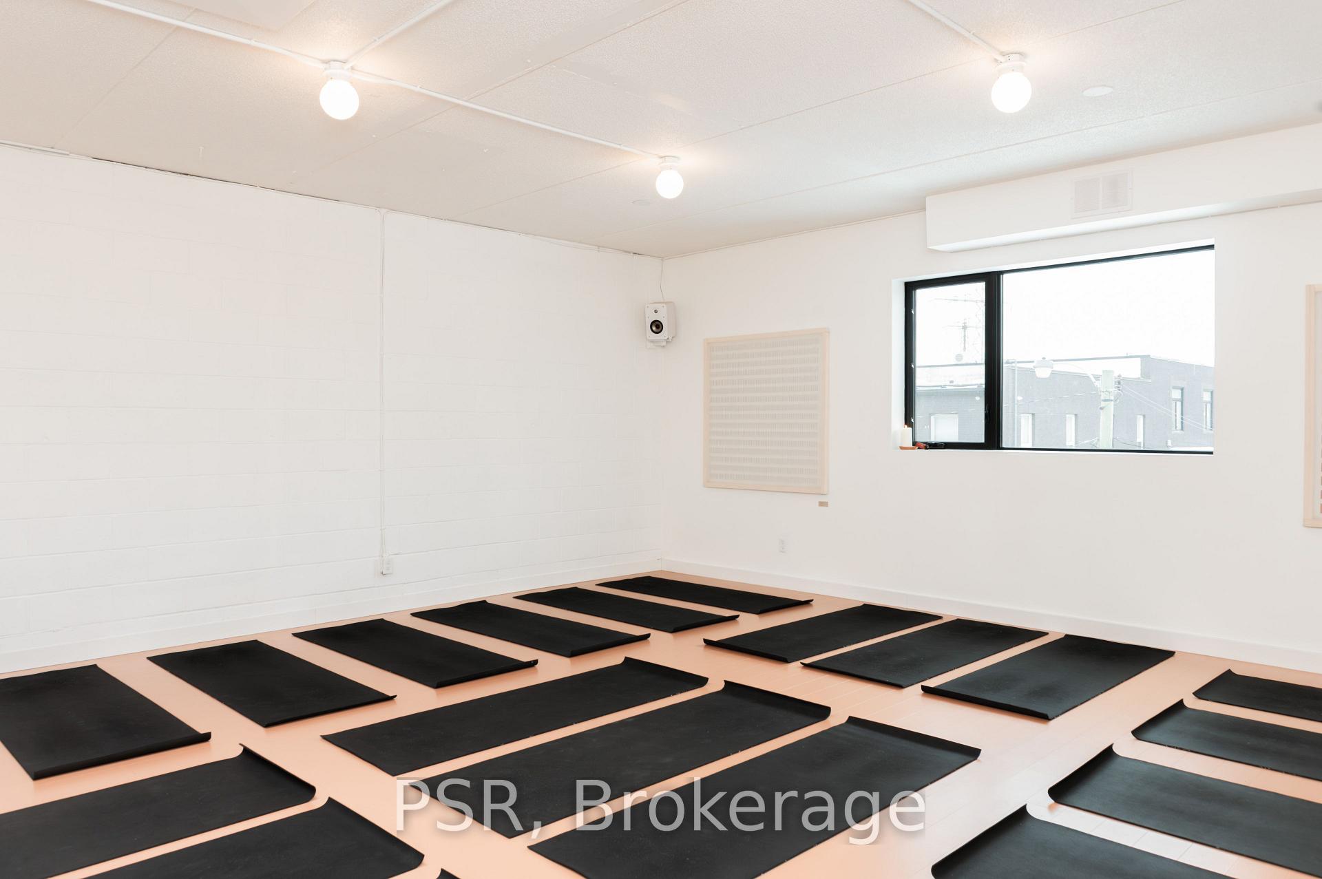 Photo 32 of Unit 2305, 10 Graphophone Grove, Toronto, Dovercourt-Wallace Emerson-Junction — HOMEH