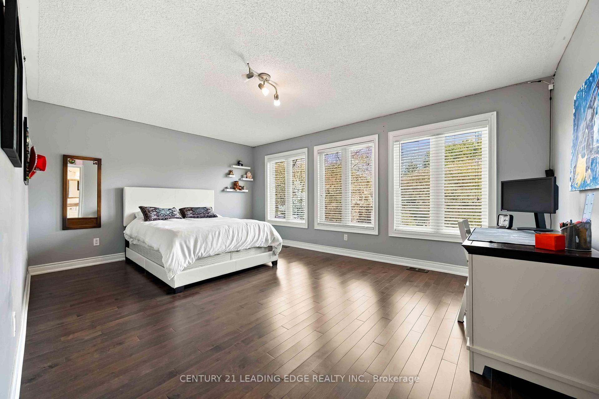 Photo 33 of 1952 Spruce Hill Road, Pickering, Dunbarton — HOMEH