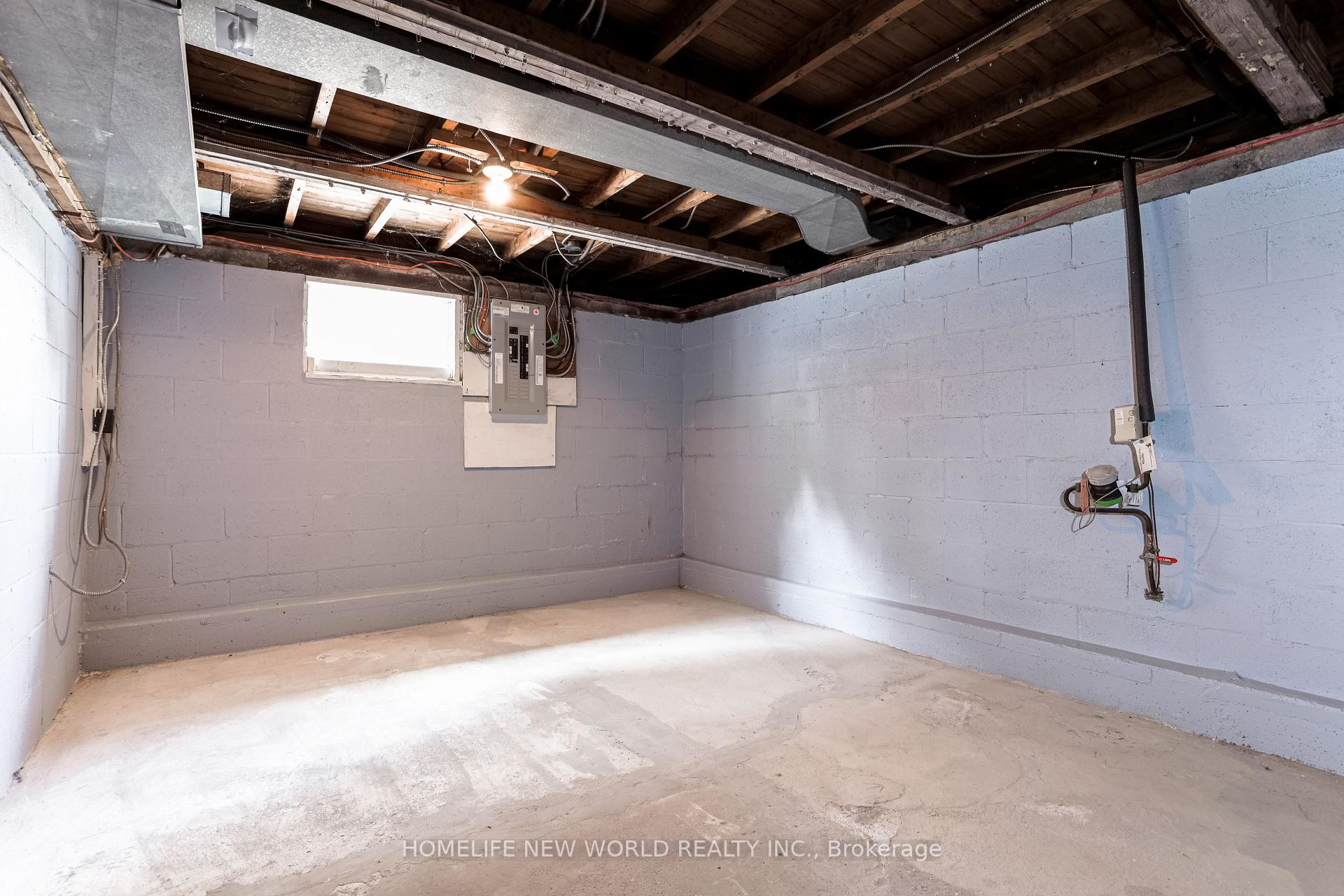 Photo 28 of 422 Welland Avenue, St. Catharines, Facer — HOMEH