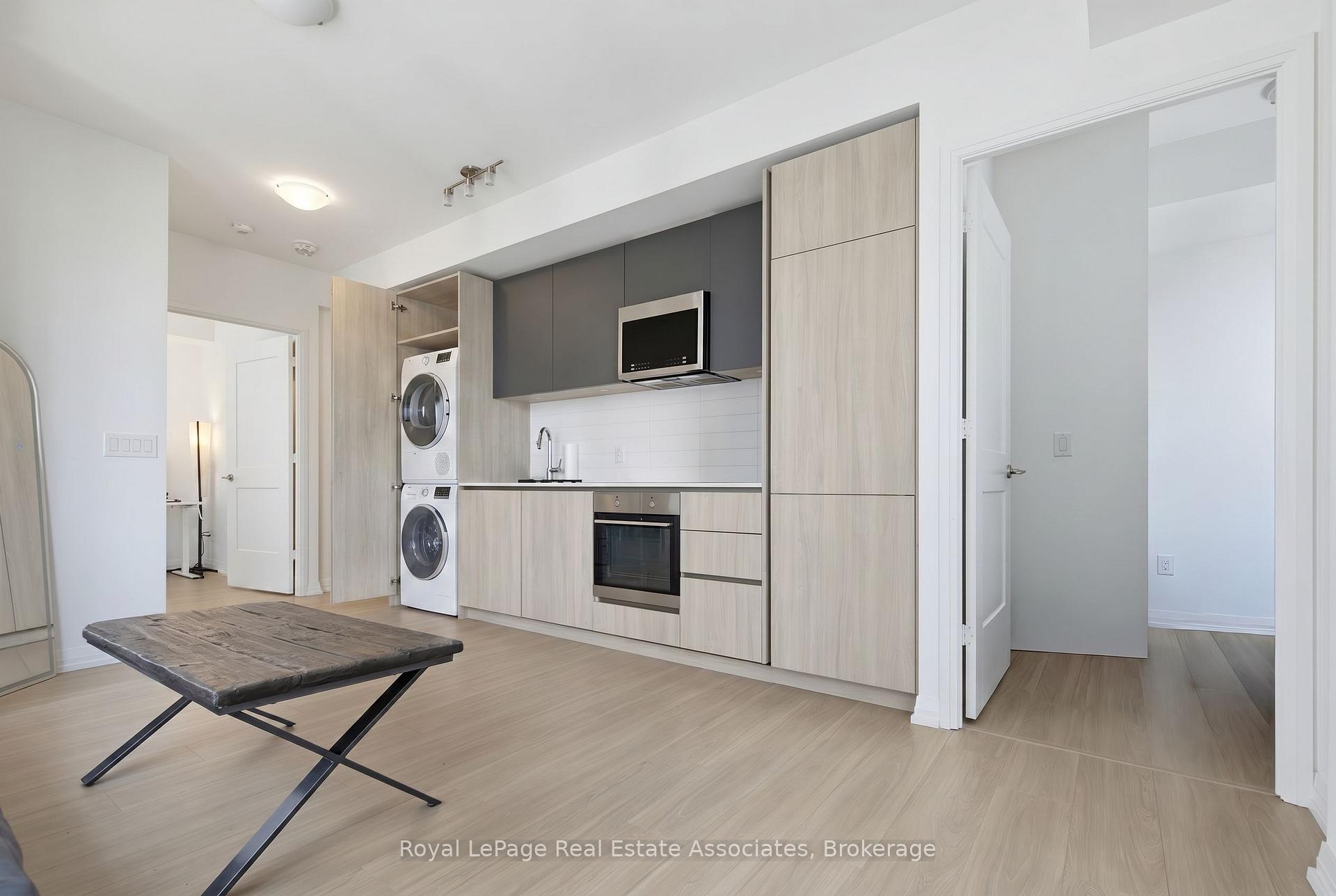 Photo 10 of Unit 2403, 8 Widmer Street, Toronto, Waterfront Communities — HOMEH