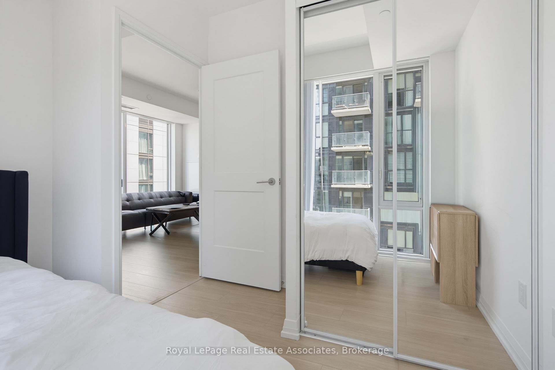 Photo 14 of Unit 2403, 8 Widmer Street, Toronto, Waterfront Communities — HOMEH
