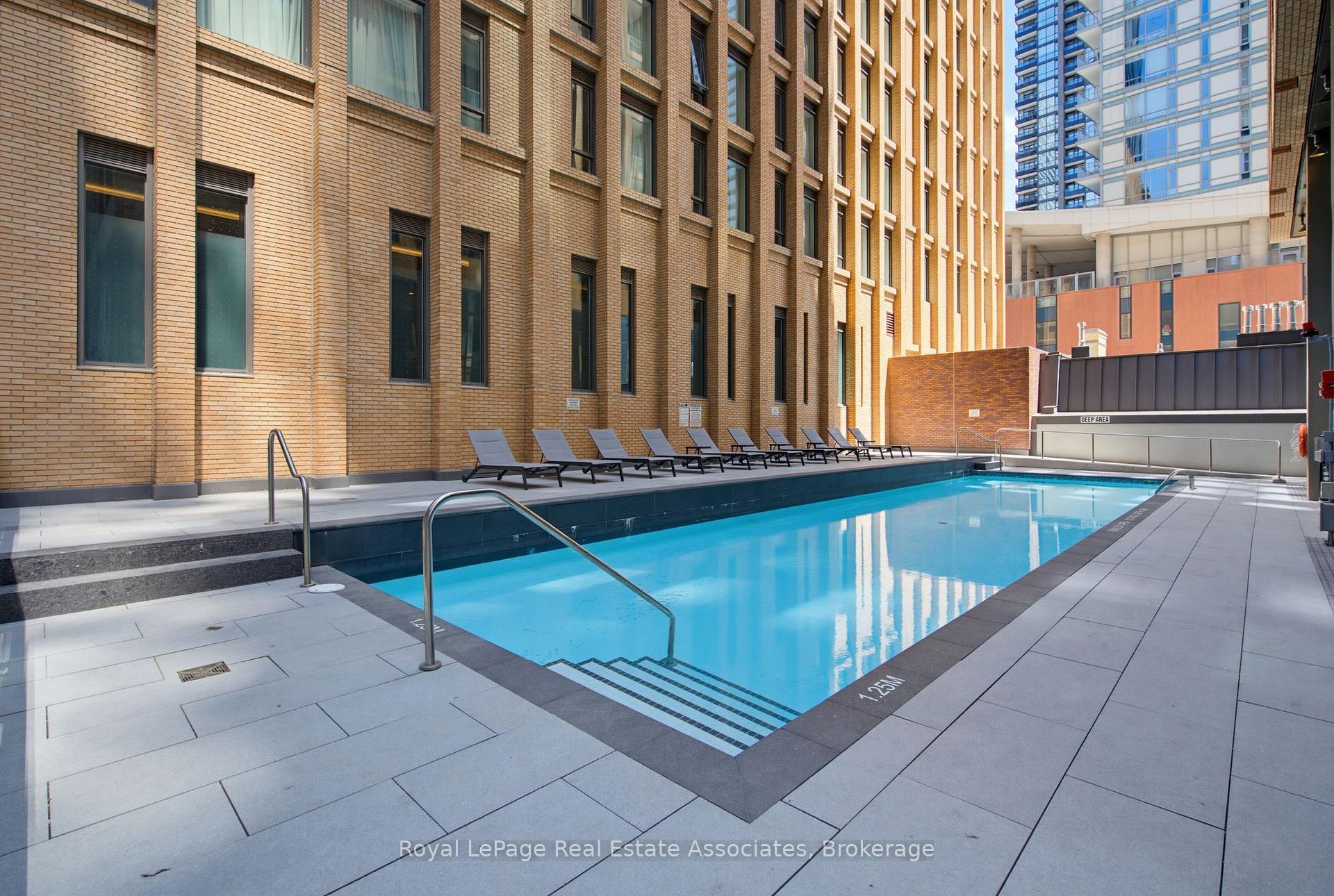 Photo 16 of Unit 2403, 8 Widmer Street, Toronto, Waterfront Communities — HOMEH