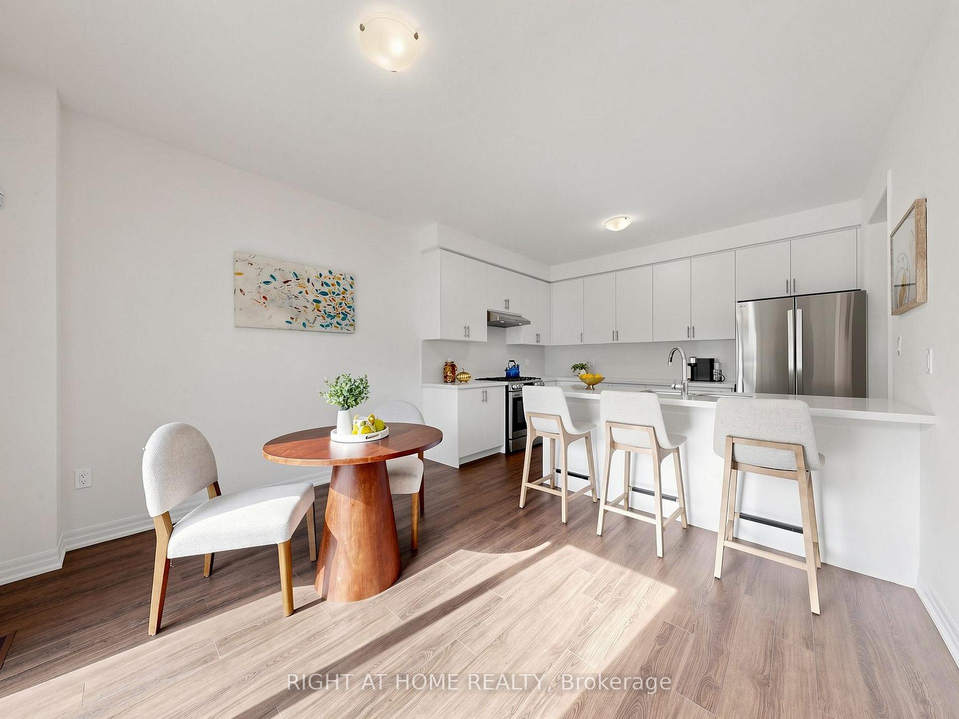 Photo 19 of 10 George Ellis Drive, Georgina, Keswick North — HOMEH