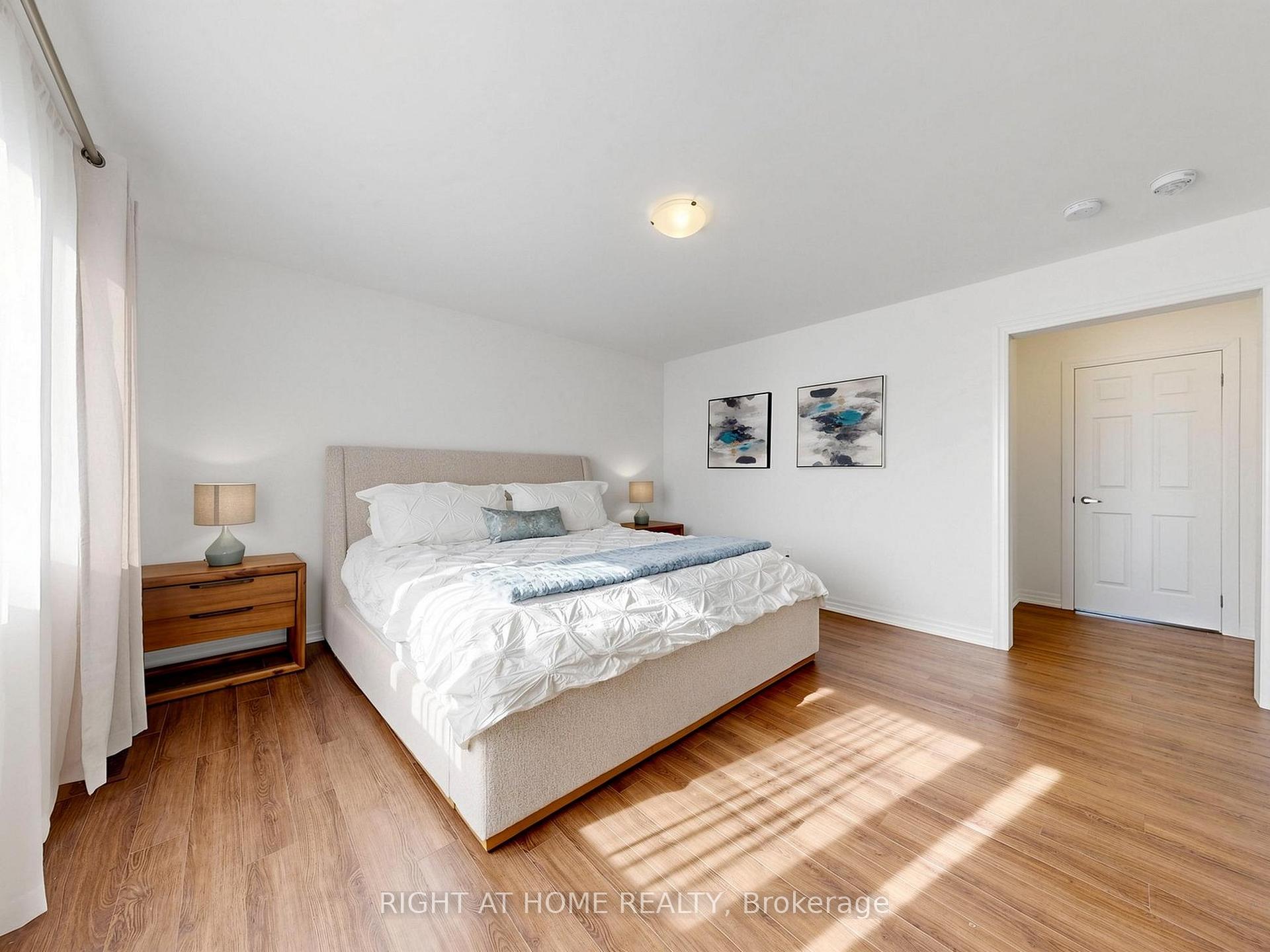 Photo 23 of 10 George Ellis Drive, Georgina, Keswick North — HOMEH
