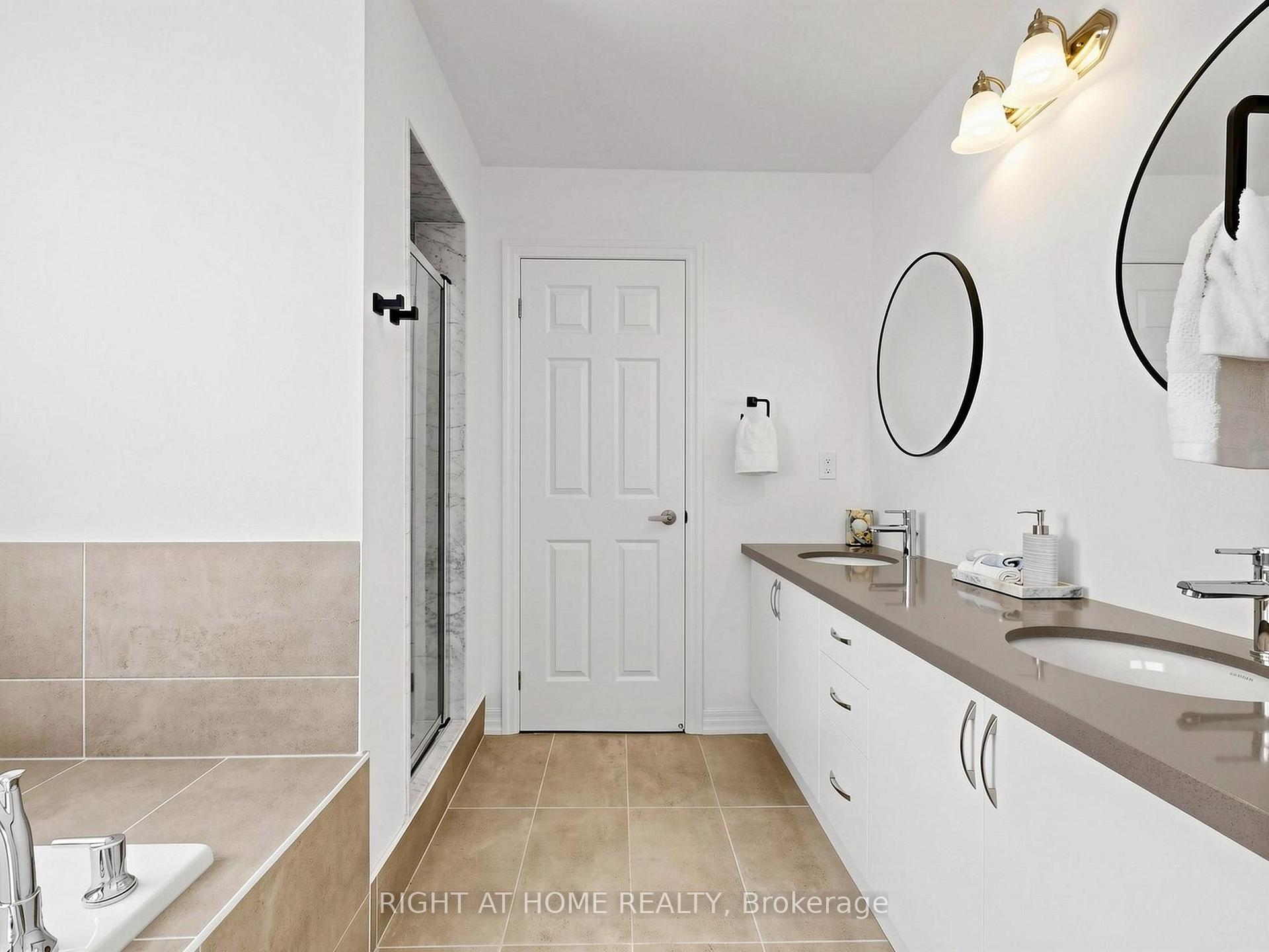 Photo 27 of 10 George Ellis Drive, Georgina, Keswick North — HOMEH