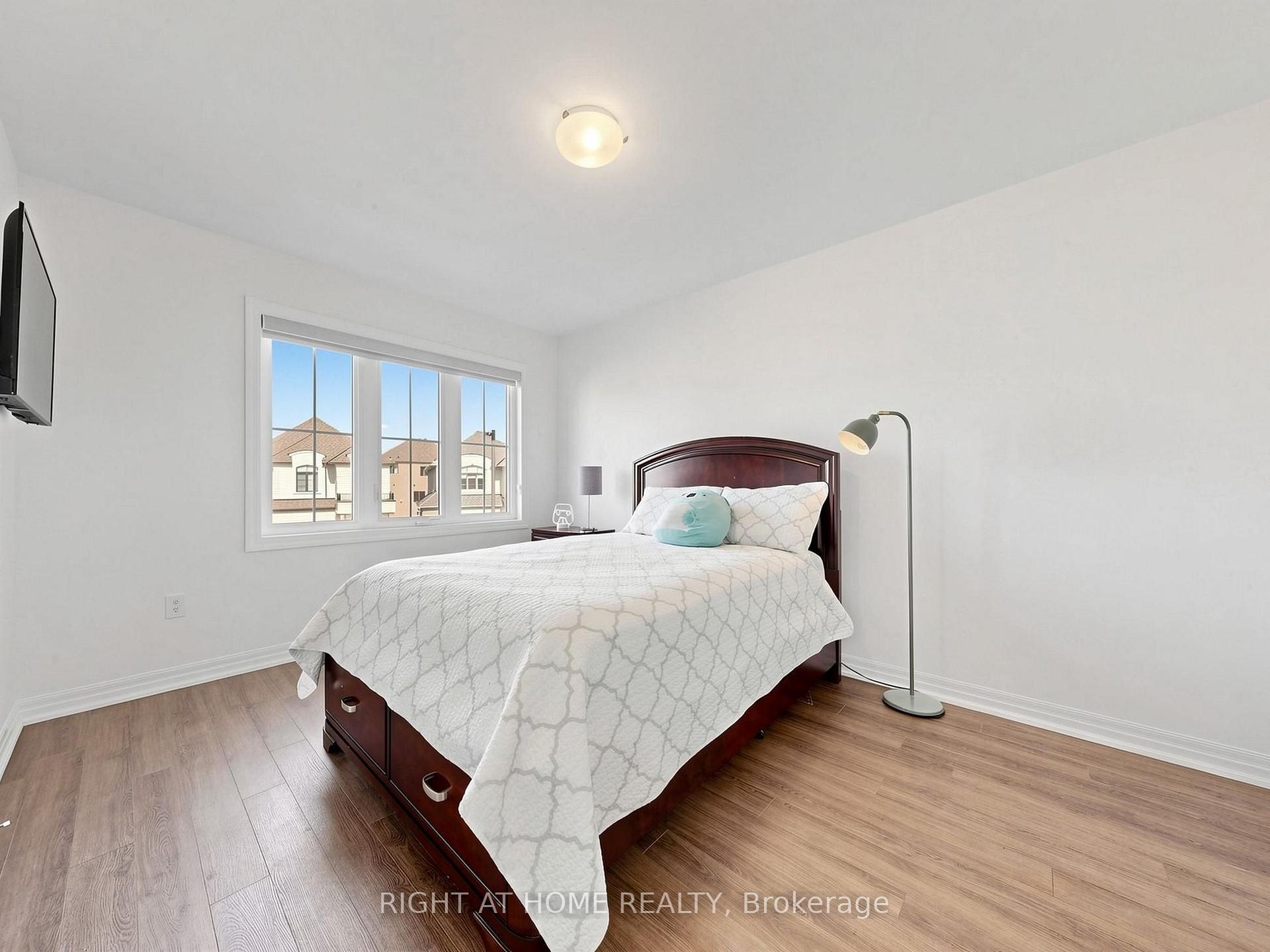 Photo 29 of 10 George Ellis Drive, Georgina, Keswick North — HOMEH