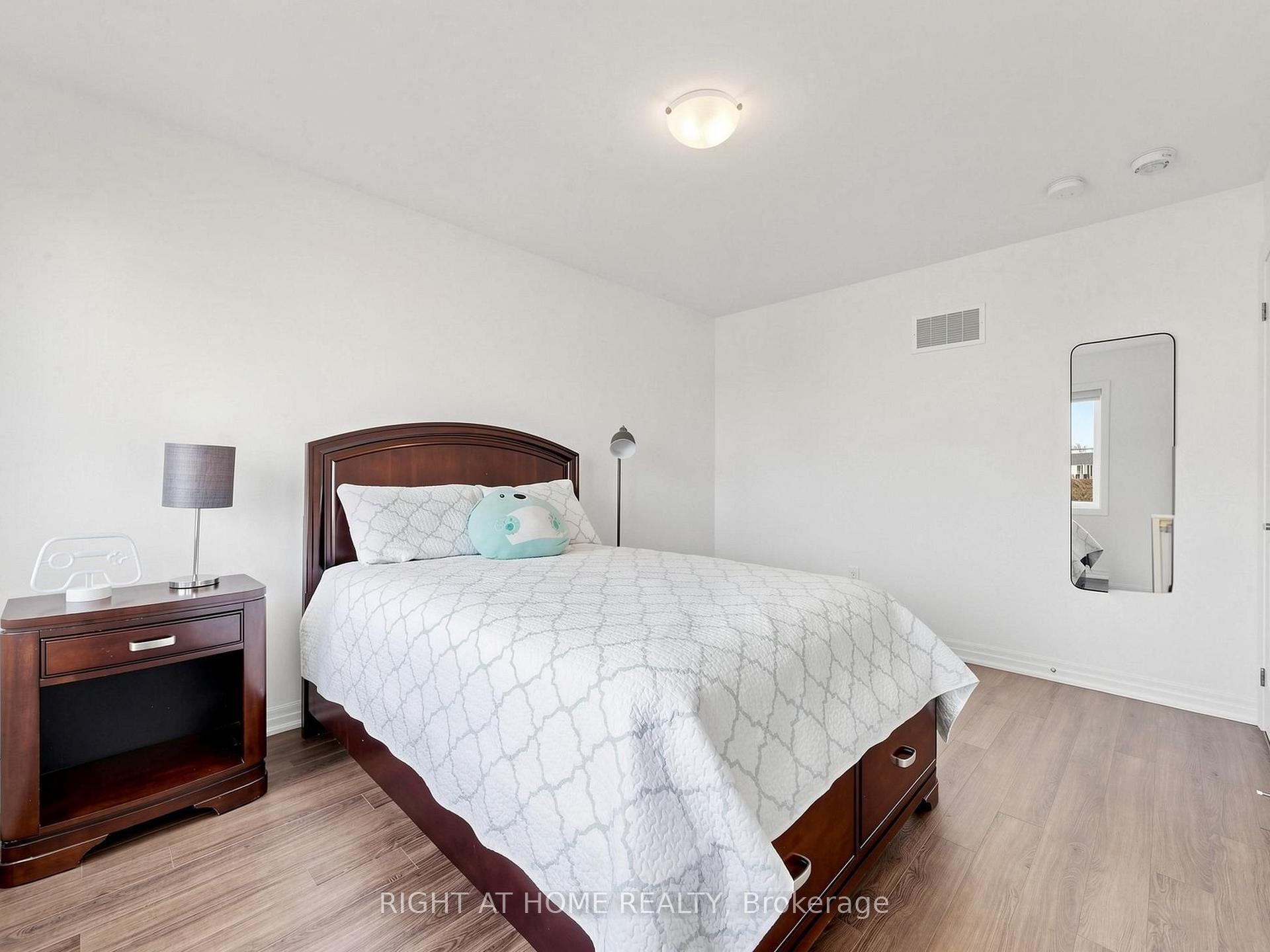 Photo 30 of 10 George Ellis Drive, Georgina, Keswick North — HOMEH
