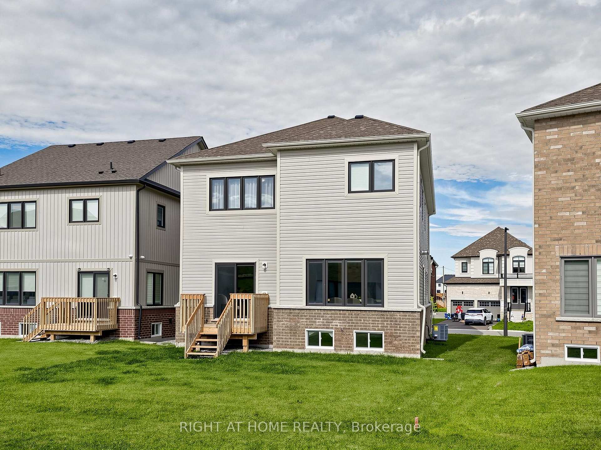 Photo 43 of 10 George Ellis Drive, Georgina, Keswick North — HOMEH