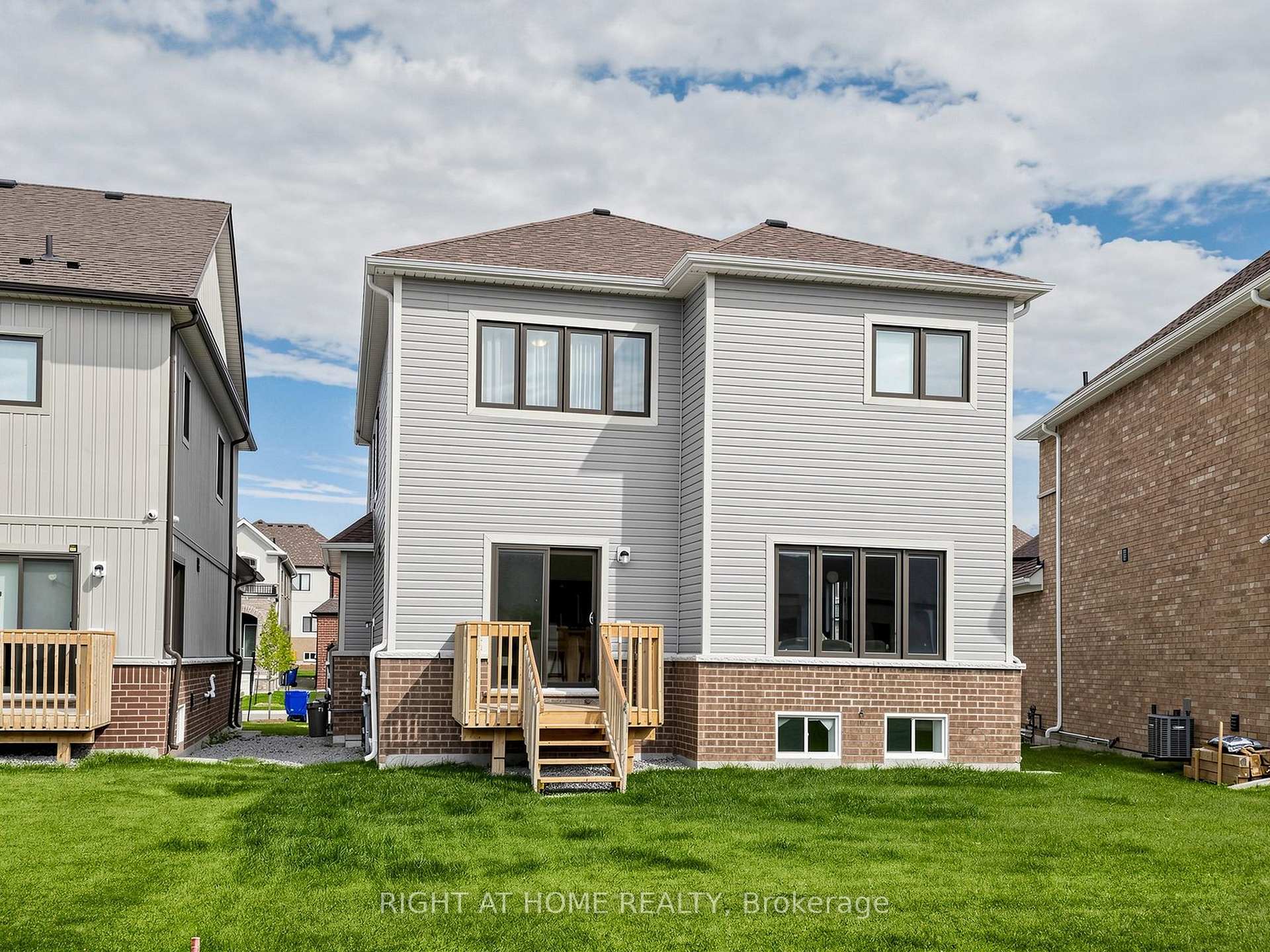 Photo 44 of 10 George Ellis Drive, Georgina, Keswick North — HOMEH