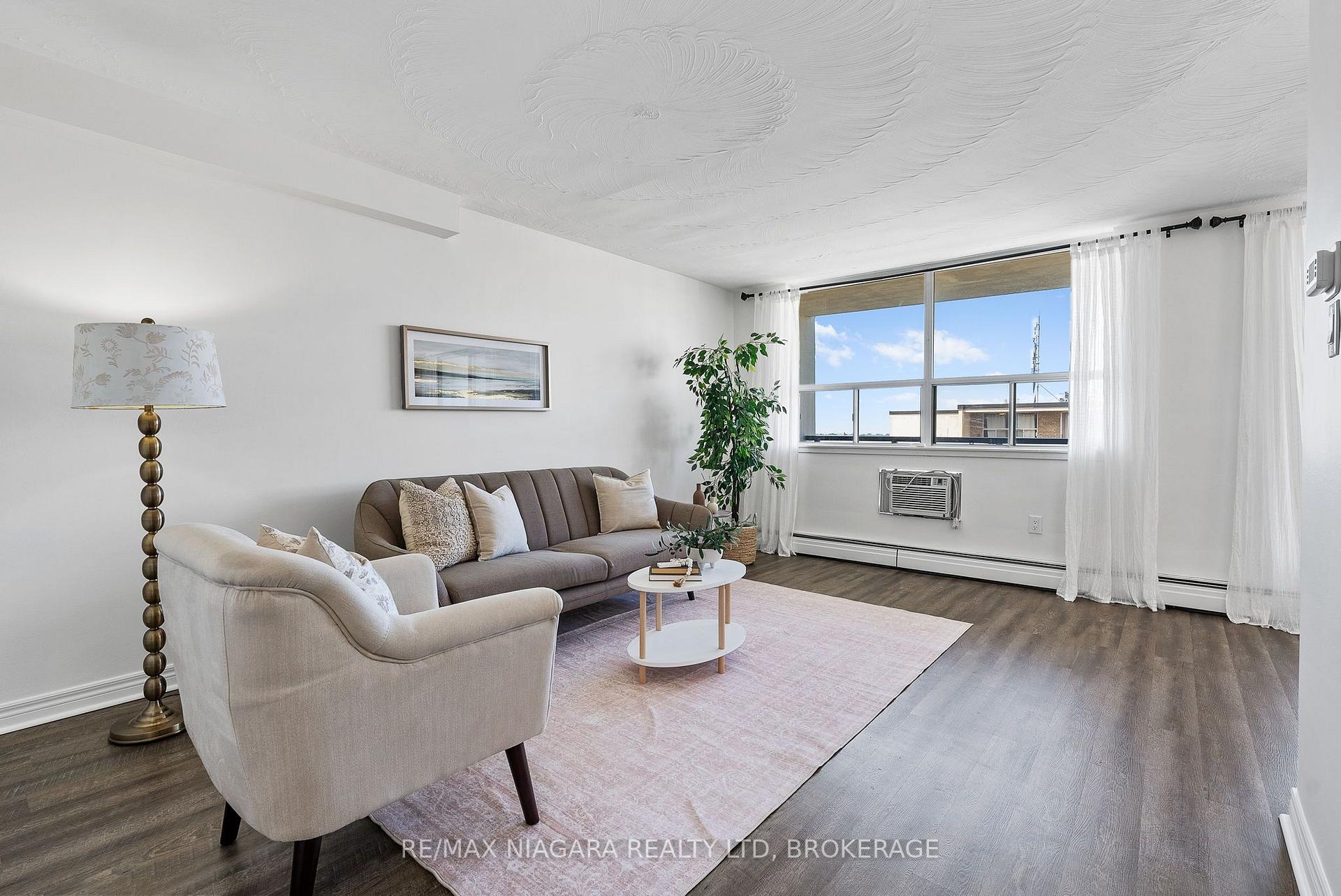 Photo 4 of Unit 1002, 359 Geneva Street, St. Catharines, Fairview — HOMEH
