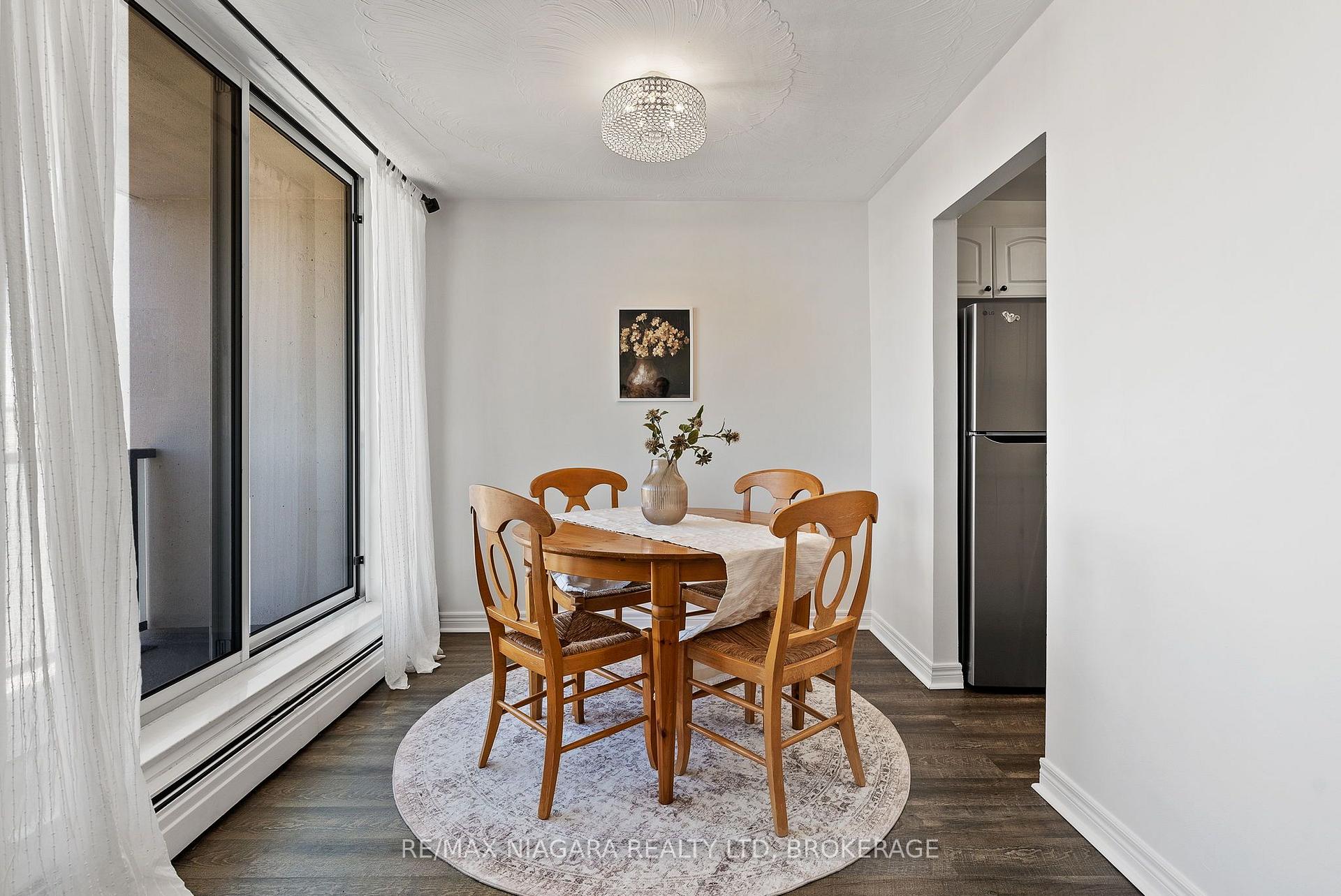 Photo 8 of Unit 1002, 359 Geneva Street, St. Catharines, Fairview — HOMEH