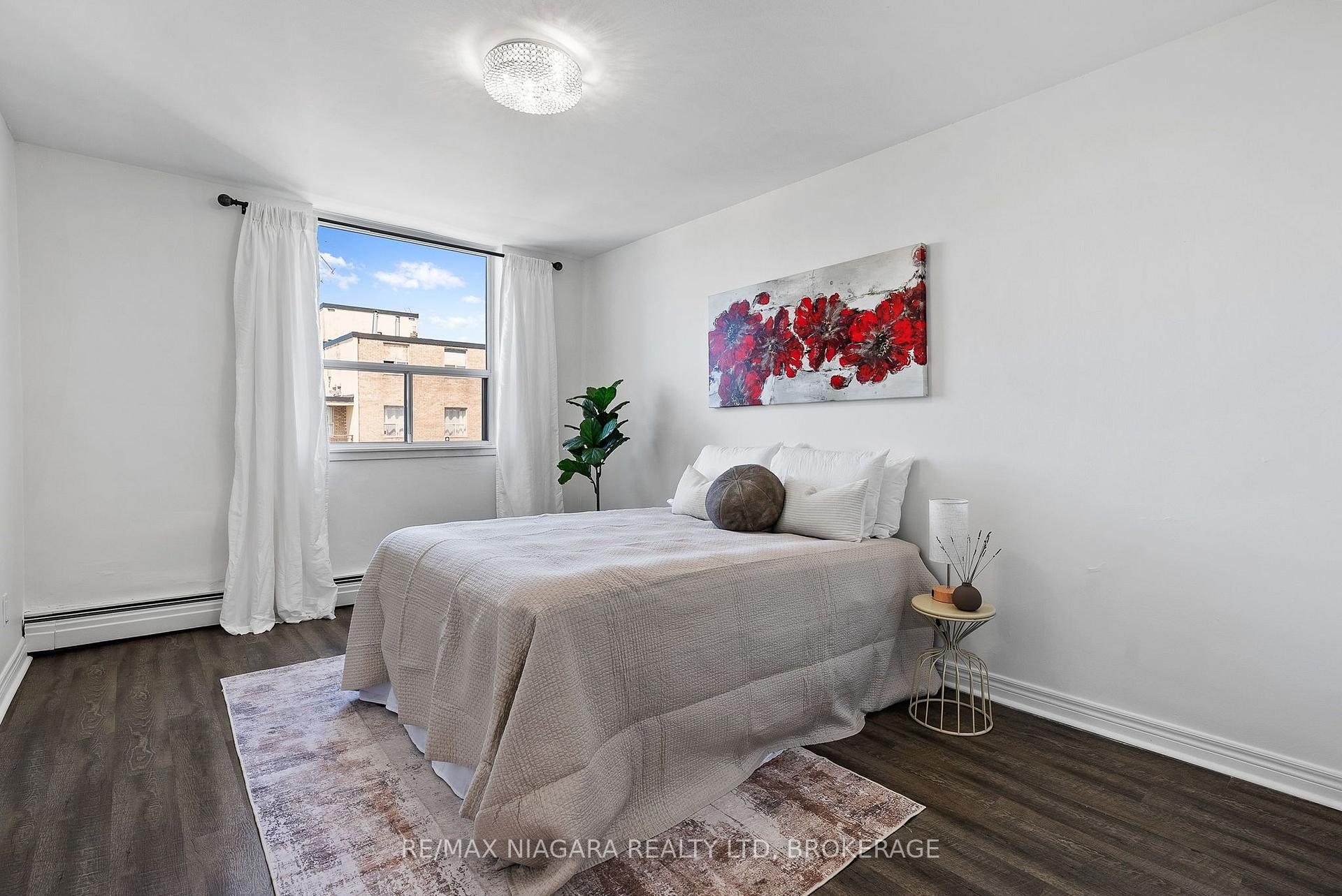 Photo 11 of Unit 1002, 359 Geneva Street, St. Catharines, Fairview — HOMEH