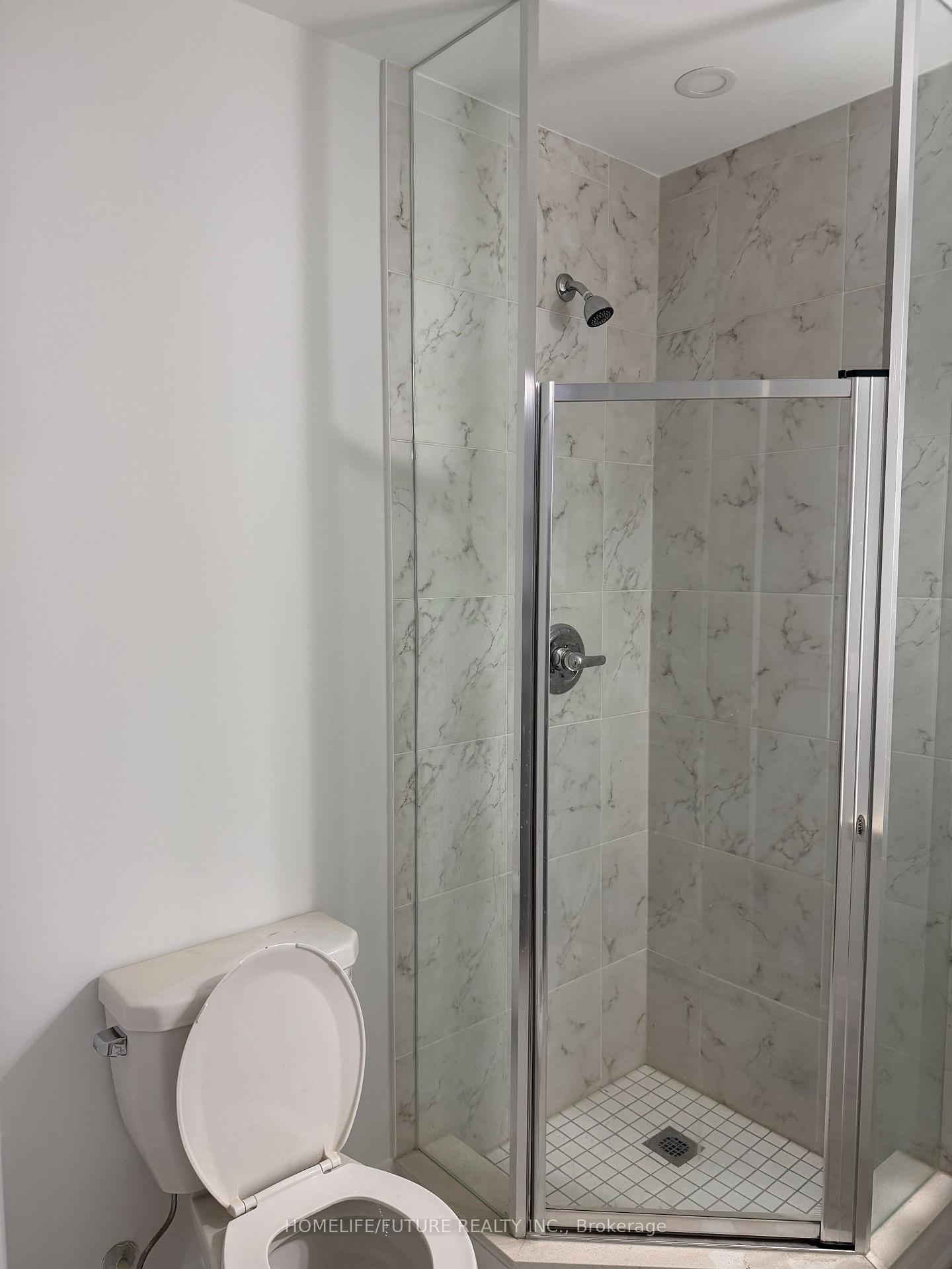 Photo 7 of Unit E-1002, 52 Coles Avenue, Vaughan, Vaughan Grove — HOMEH