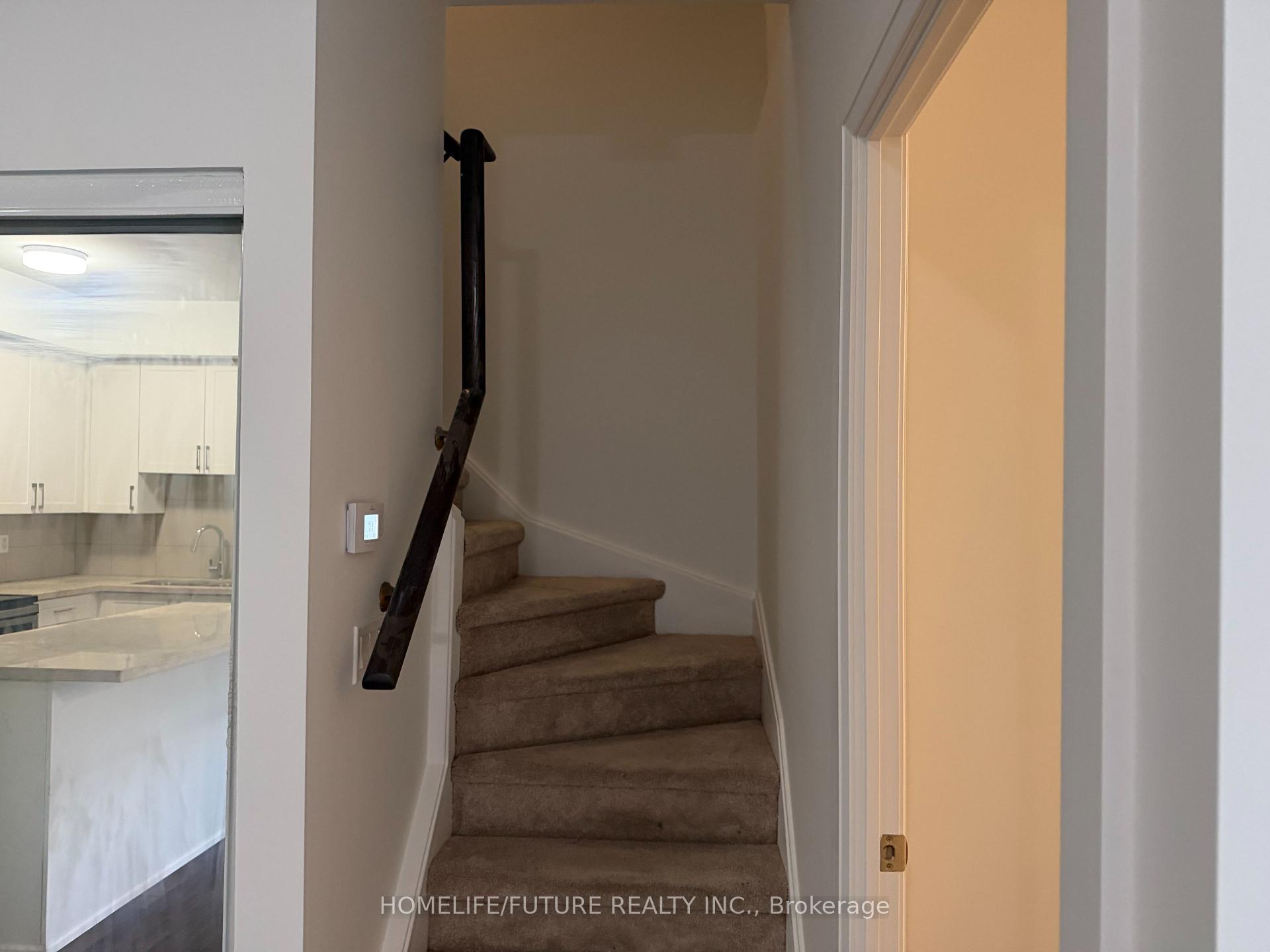 Photo 8 of Unit E-1002, 52 Coles Avenue, Vaughan, Vaughan Grove — HOMEH