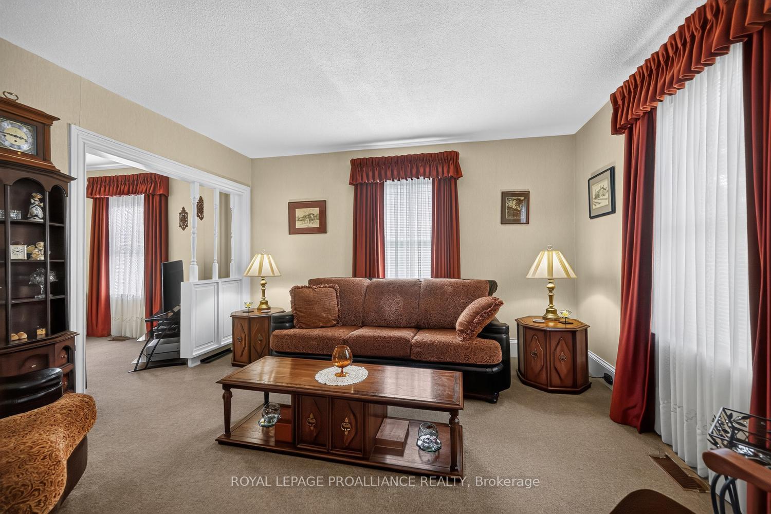Photo 5 of 529 Dibble Street W, Prescott, Prescott — HOMEH