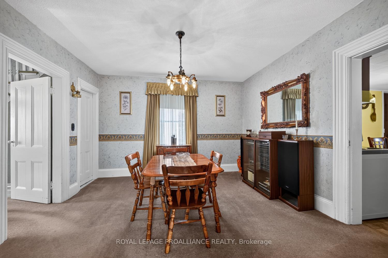Photo 9 of 529 Dibble Street W, Prescott, Prescott — HOMEH