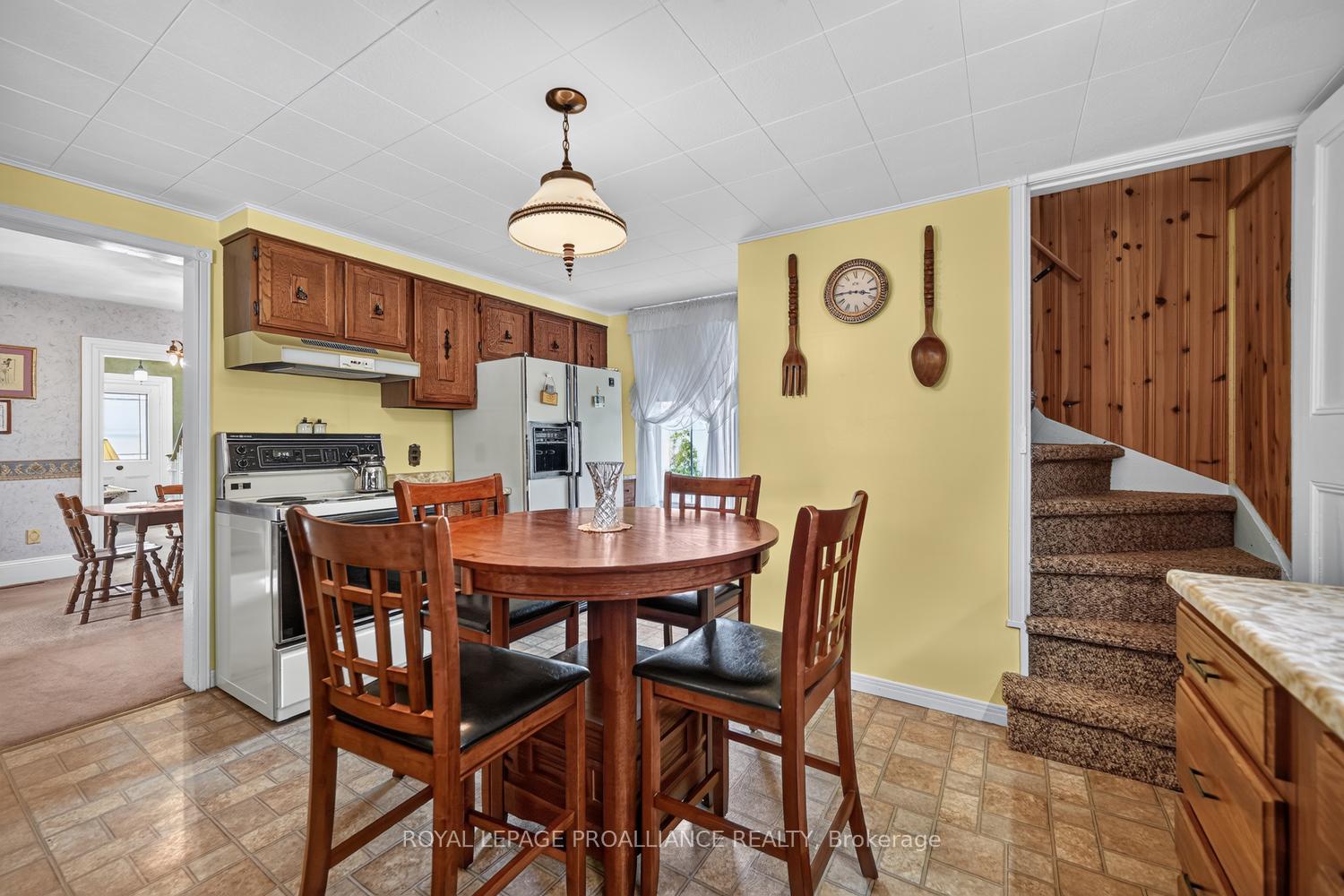 Photo 11 of 529 Dibble Street W, Prescott, Prescott — HOMEH