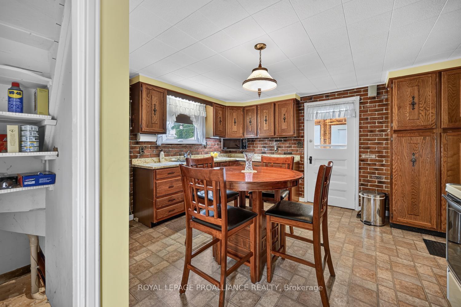 Photo 12 of 529 Dibble Street W, Prescott, Prescott — HOMEH