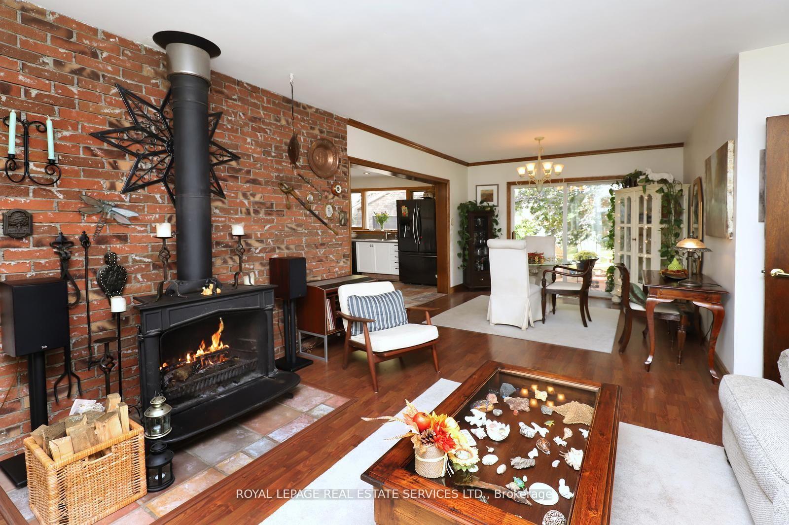 Photo 9 of 167 Oliver Place, Oakville, College Park — HOMEH