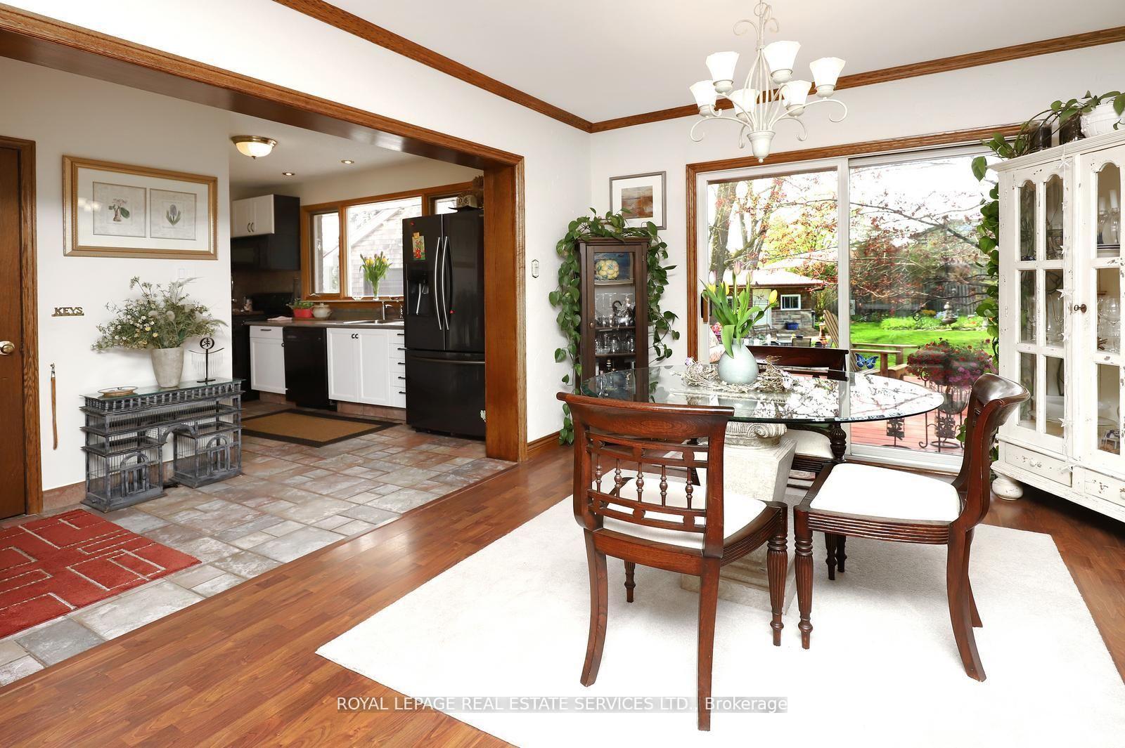Photo 10 of 167 Oliver Place, Oakville, College Park — HOMEH