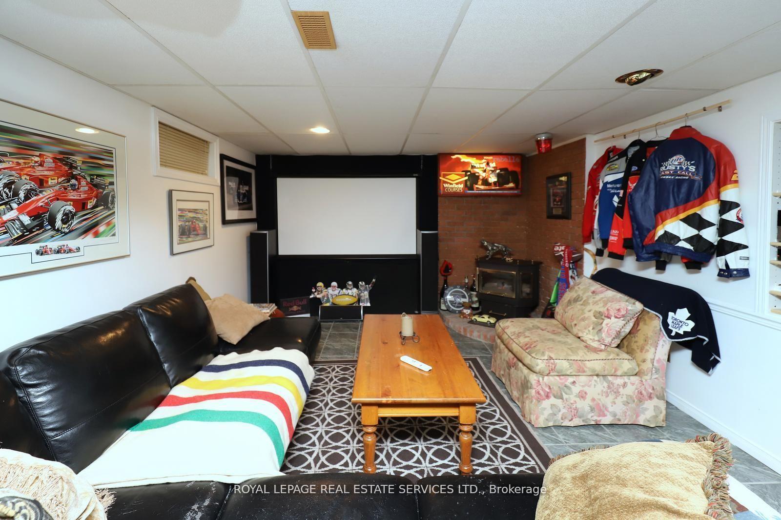 Photo 20 of 167 Oliver Place, Oakville, College Park — HOMEH