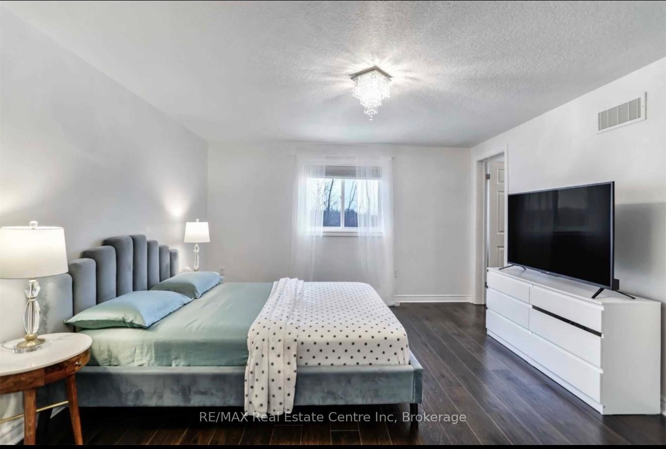 Photo 9 of 88 Mussen Street, Guelph, Victoria North — HOMEH