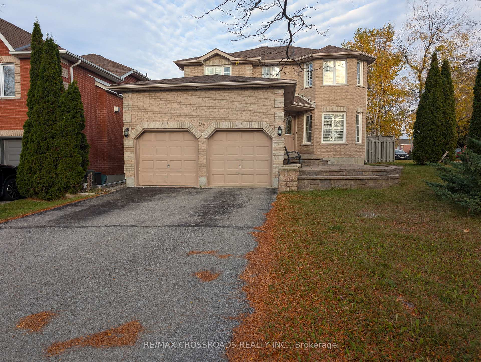 Photo 2 of 94 Violet Street, Barrie, Holly — HOMEH