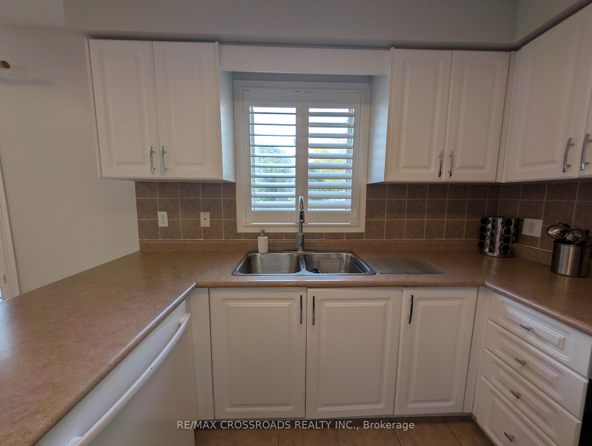Photo 15 of 94 Violet Street, Barrie, Holly — HOMEH