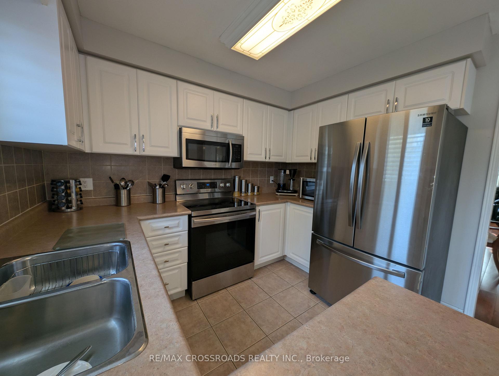 Photo 16 of 94 Violet Street, Barrie, Holly — HOMEH