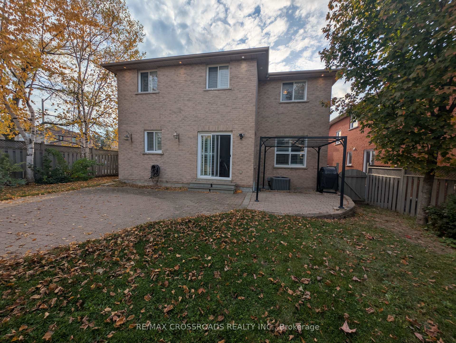 Photo 33 of 94 Violet Street, Barrie, Holly — HOMEH