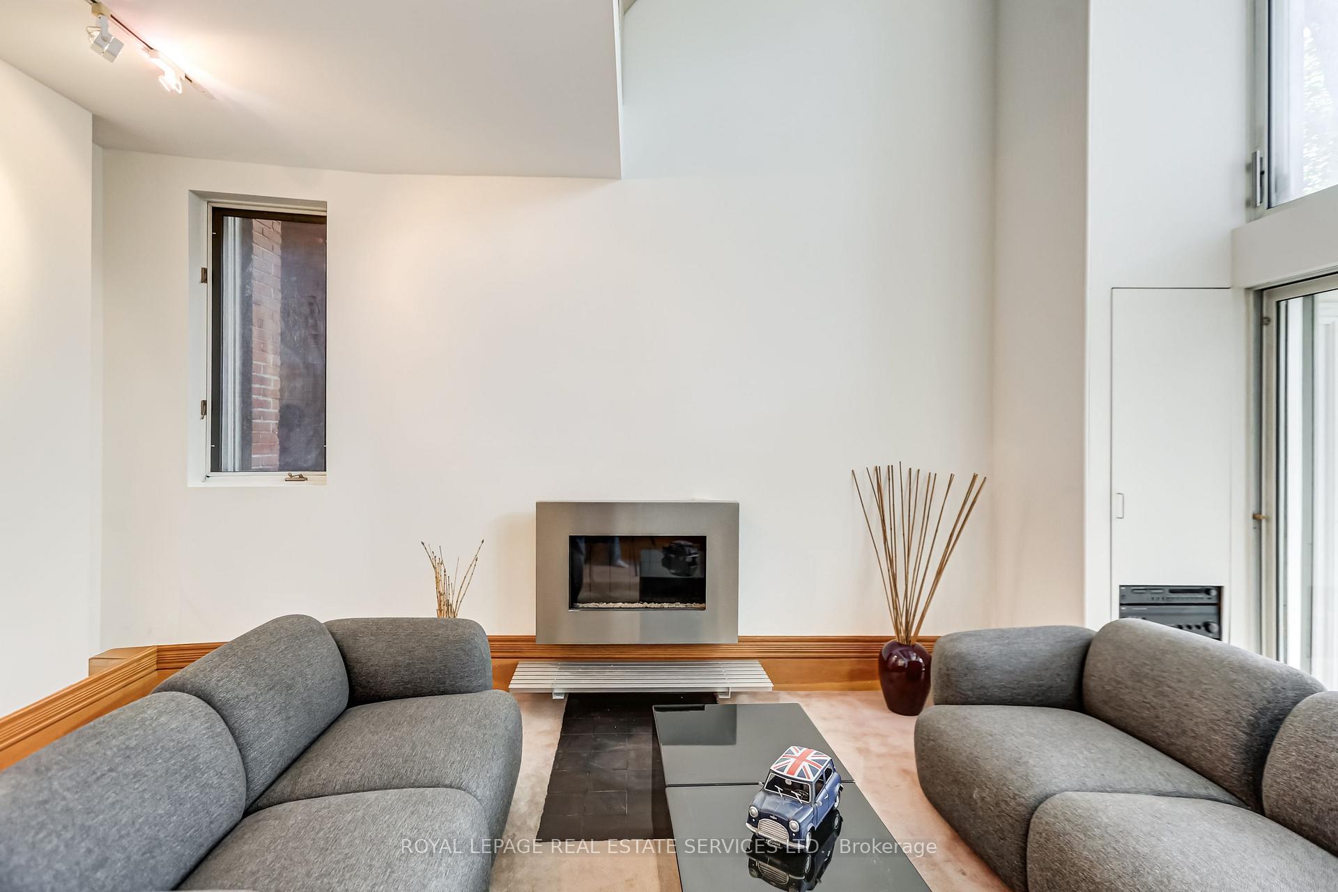 Photo 9 of 358 Sackville Street, Toronto, Cabbagetown-South St. James Town — HOMEH