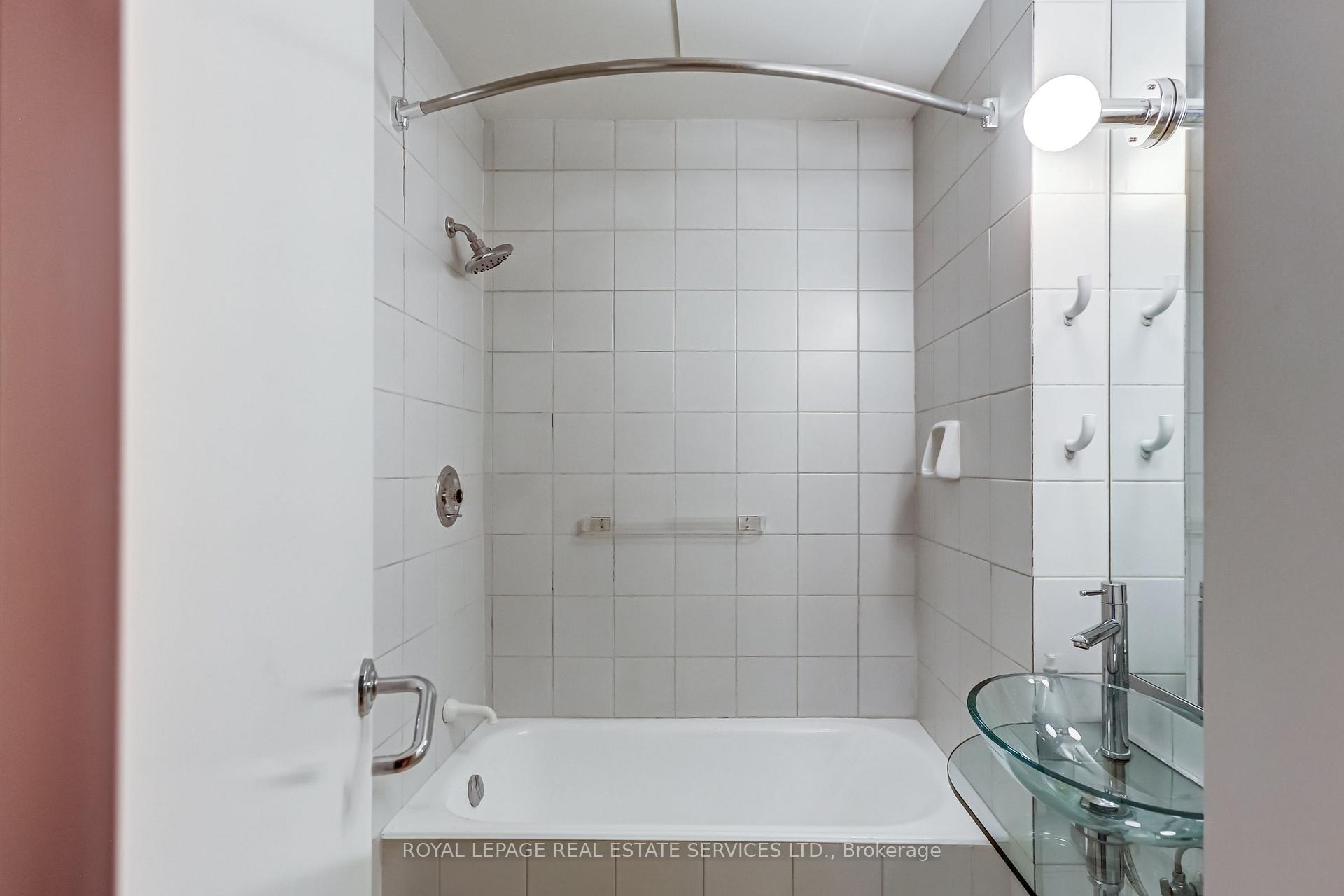 Photo 13 of 358 Sackville Street, Toronto, Cabbagetown-South St. James Town — HOMEH