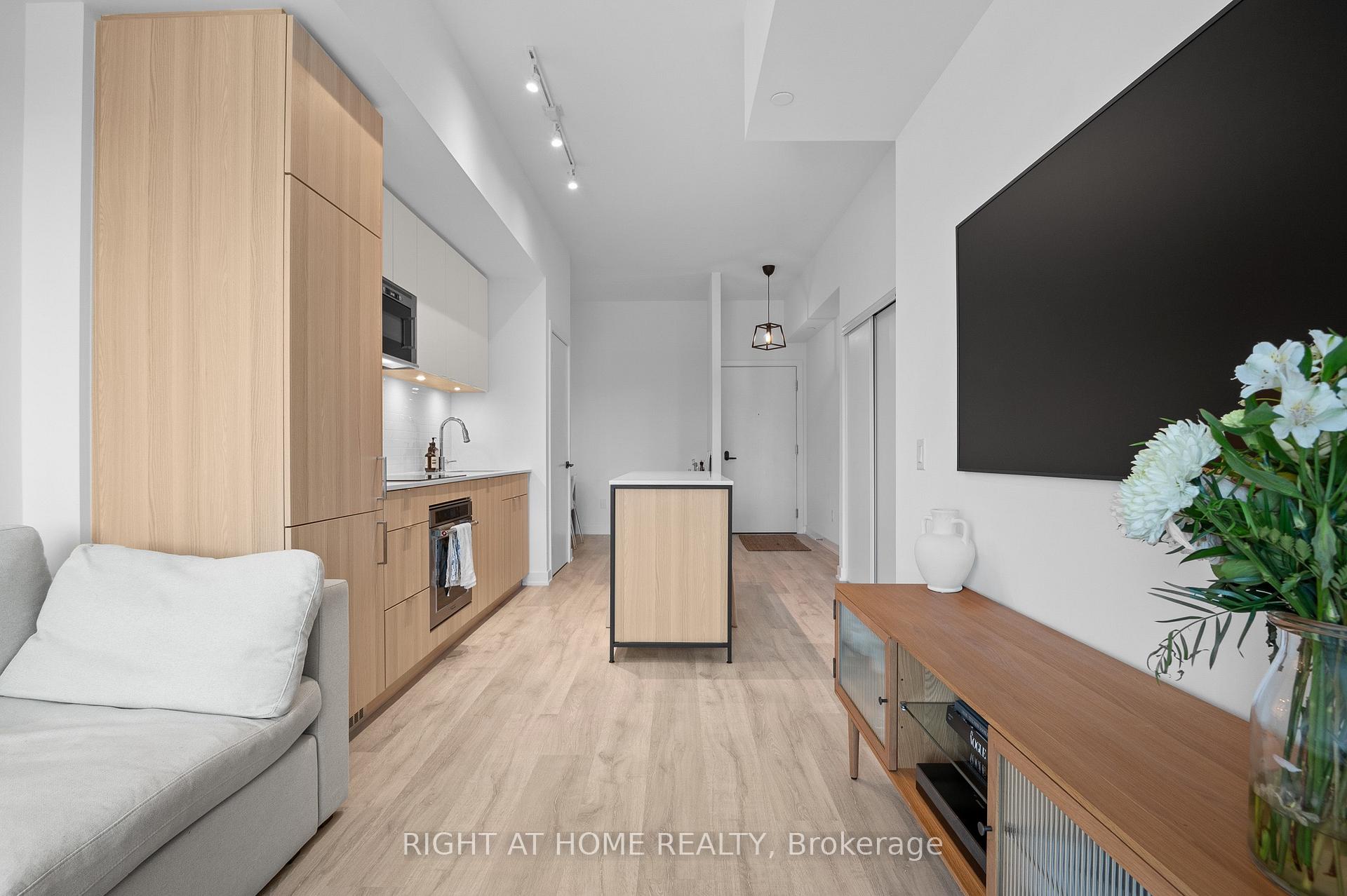 Photo of 220 Missinnihe Way