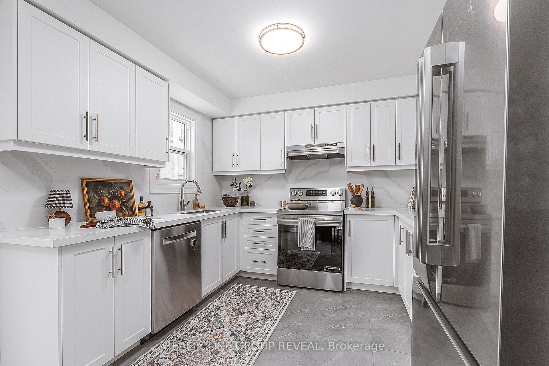 Photo 12 of 1520 Sturgeon Street, Pickering, Amberlea — HOMEH