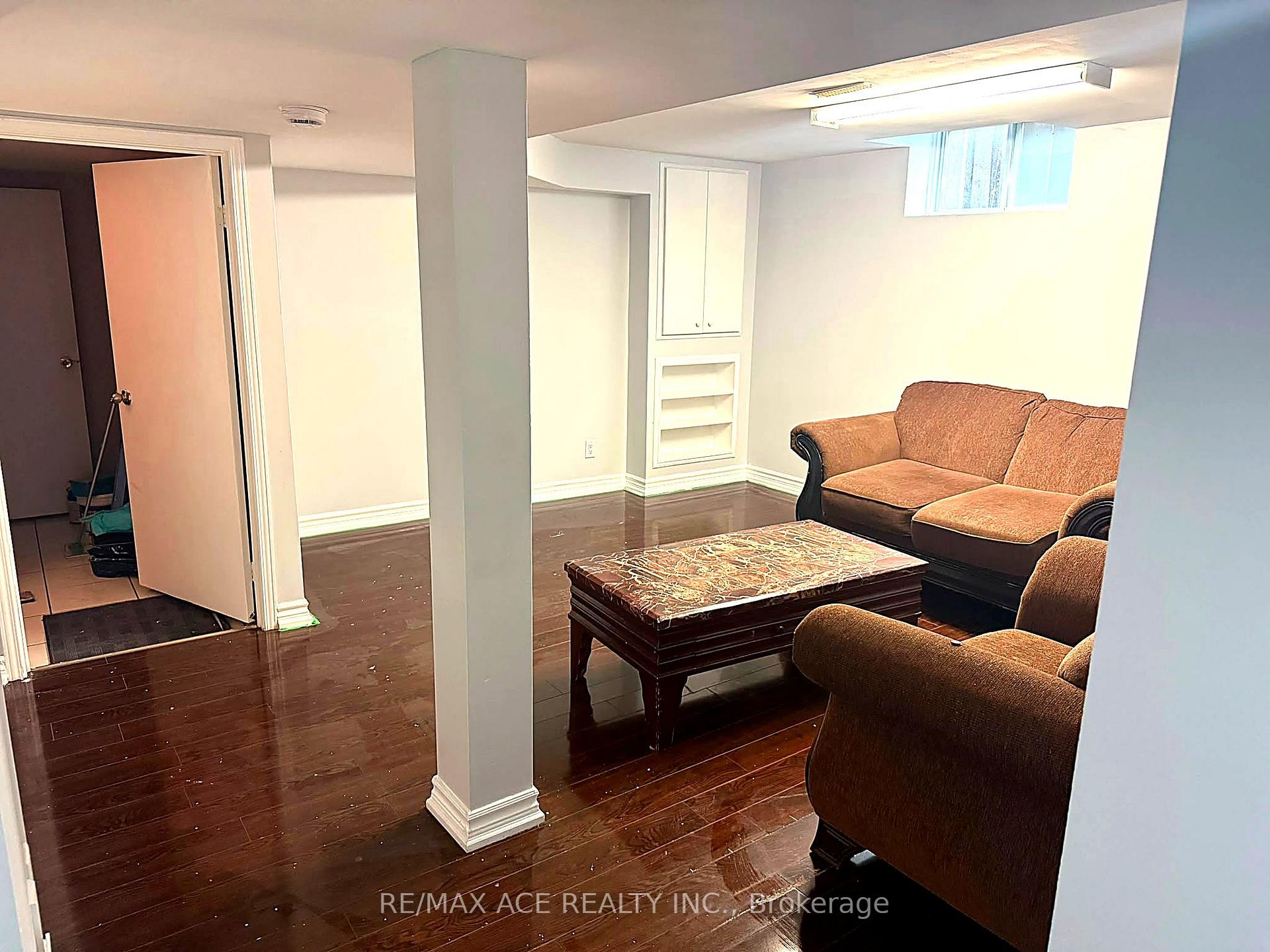 Photo 4 of Unit BSMT, 95 Joycedale Street, Markham, Middlefield — HOMEH