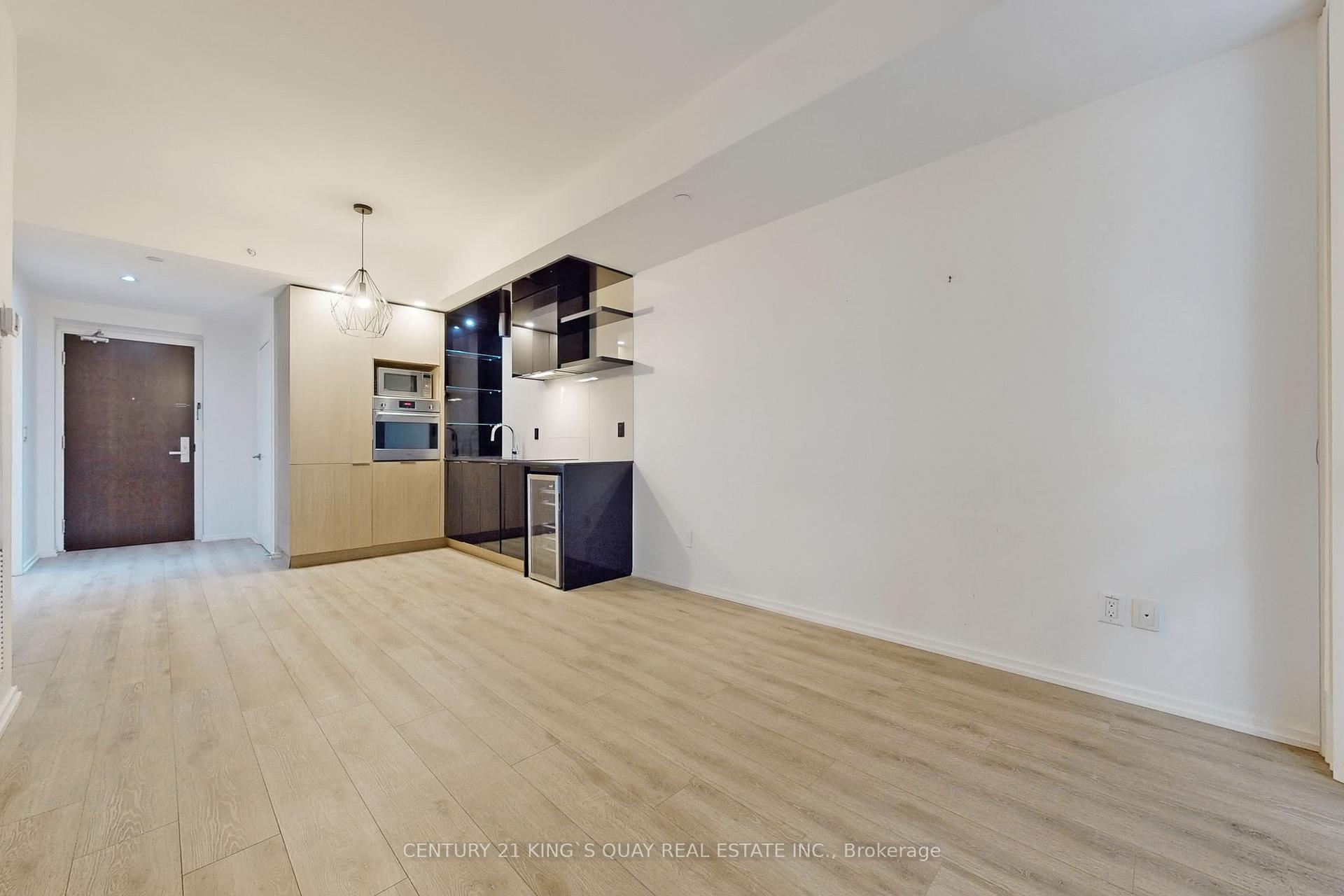 Photo 7 of Unit 1409, 70 Temperance Street, Toronto, Bay Street Corridor — HOMEH