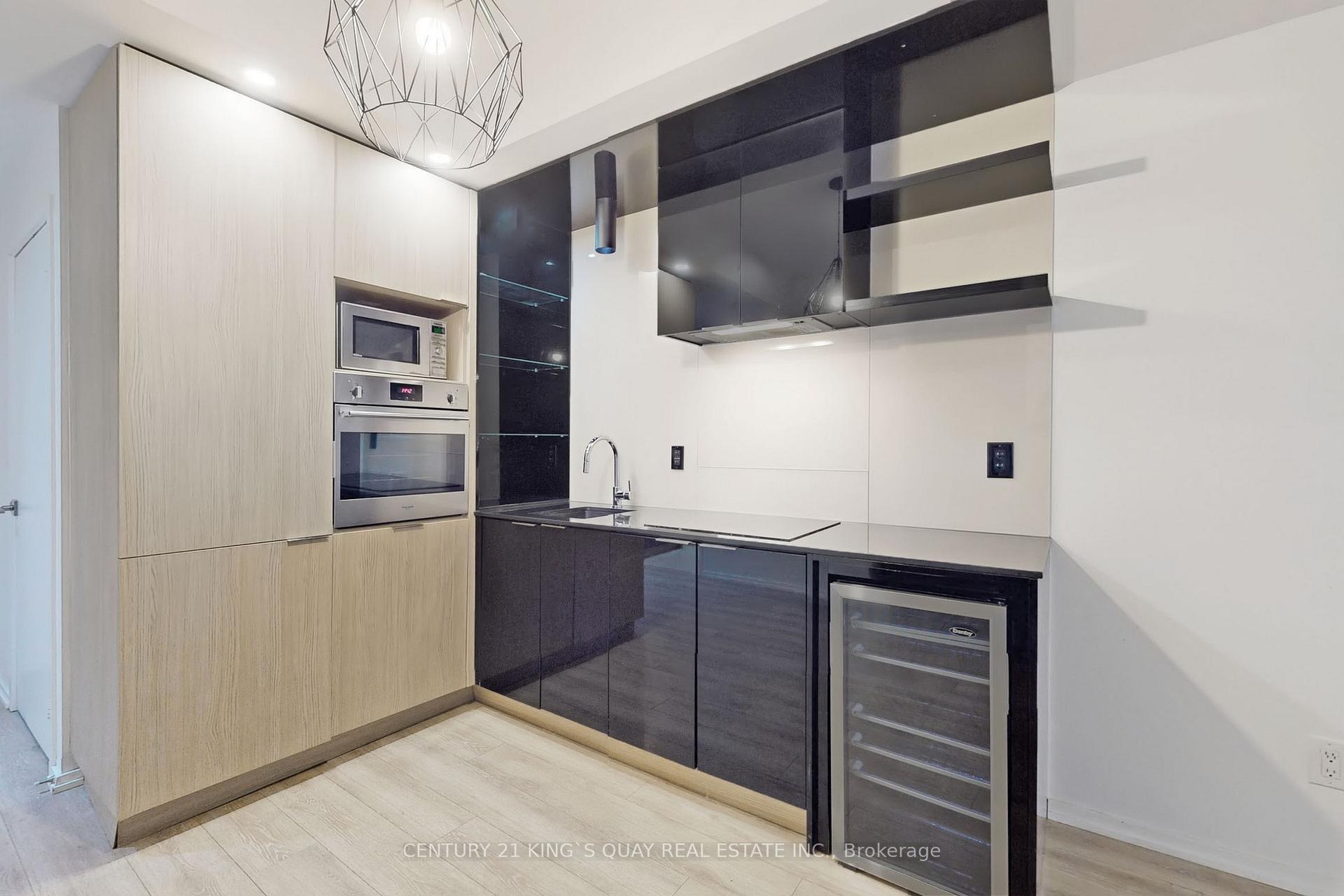 Photo 12 of Unit 1409, 70 Temperance Street, Toronto, Bay Street Corridor — HOMEH