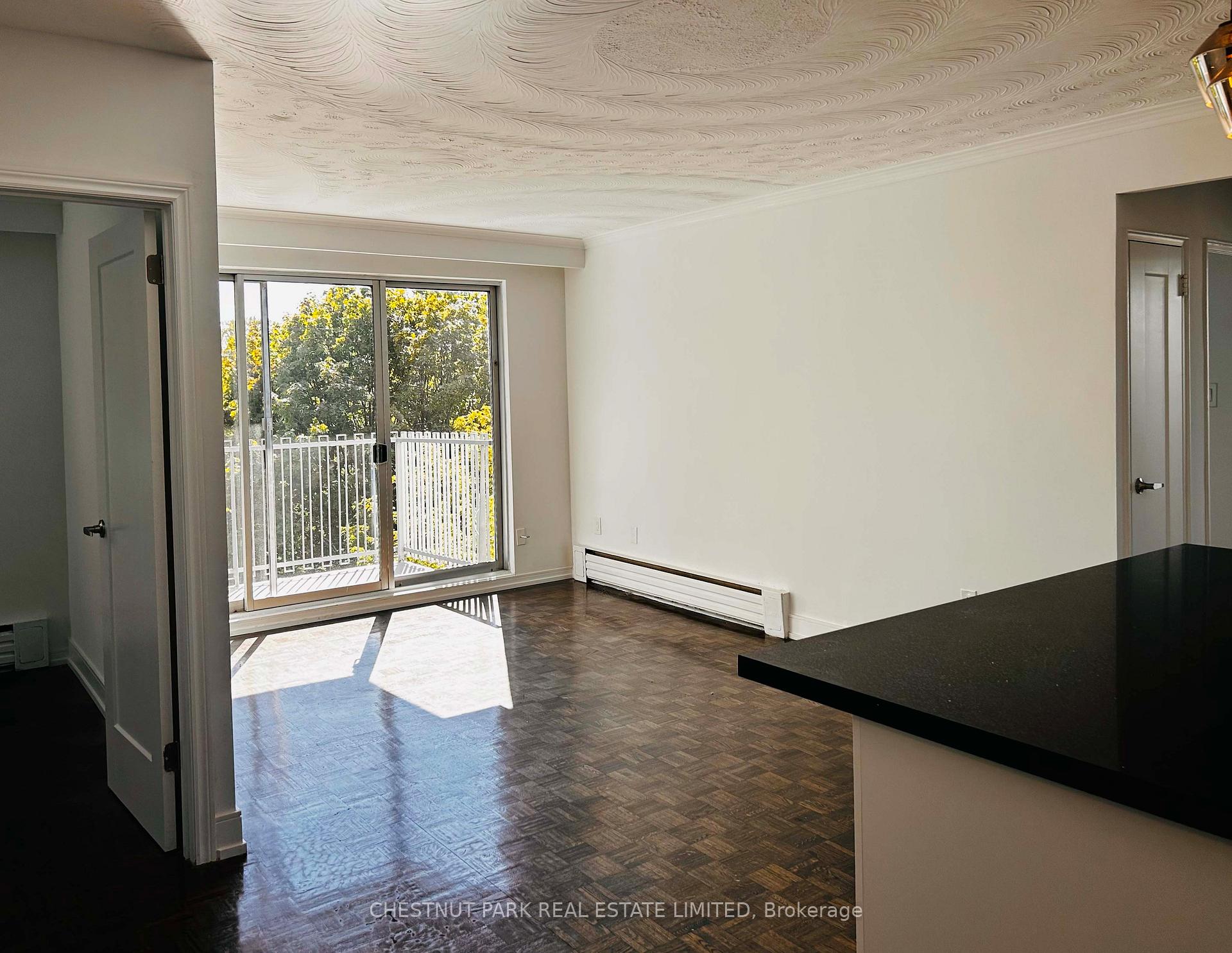 Photo of Unit #47, 4 Superior Avenue