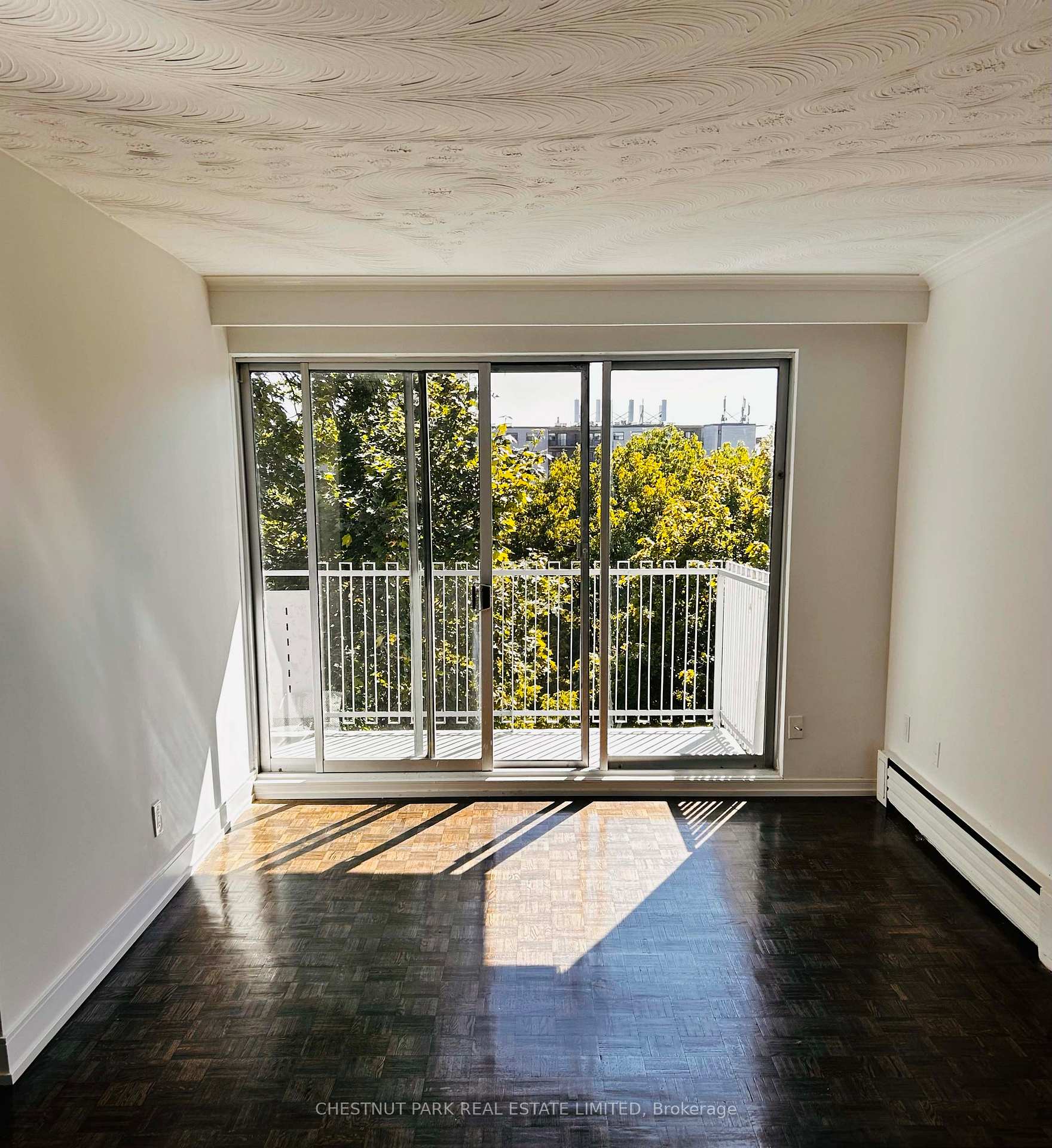 Photo 2 of Unit #47, 4 Superior Avenue, Etobicoke, Mimico — HOMEH