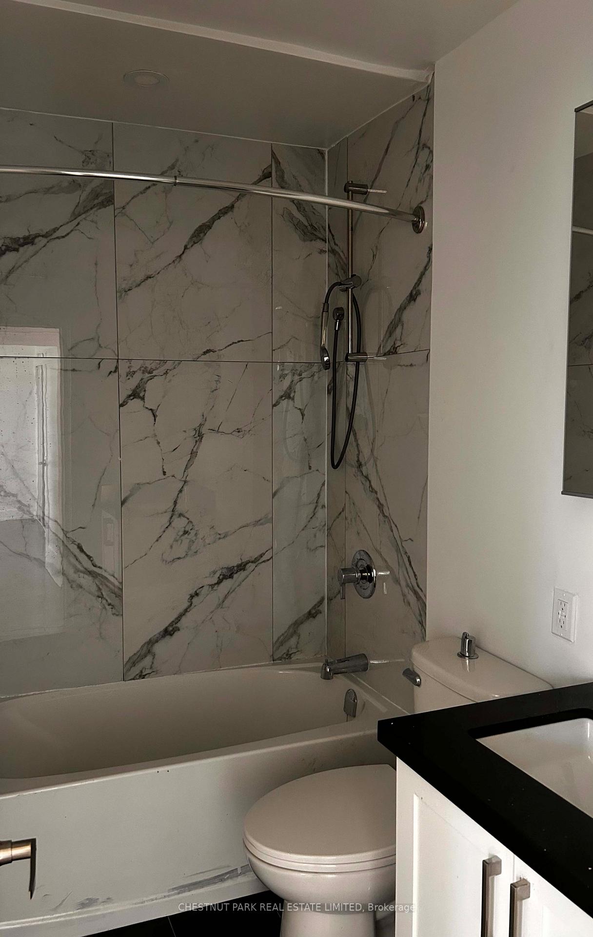 Photo 10 of Unit #47, 4 Superior Avenue, Etobicoke, Mimico — HOMEH
