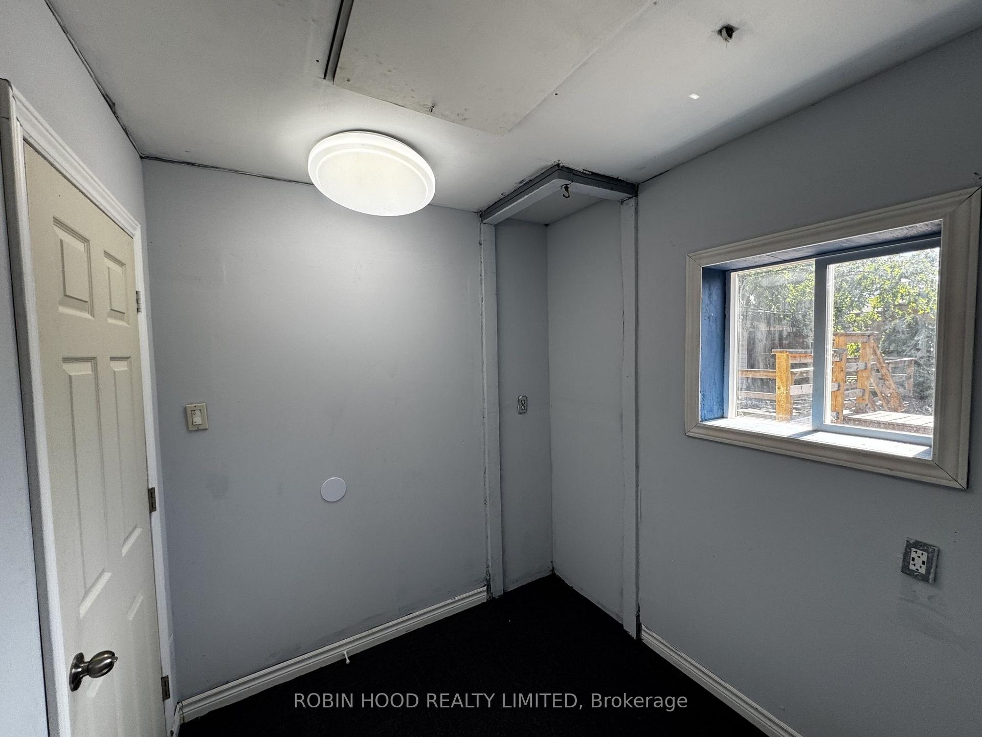 Photo 15 of 542 Mohawk Road E, Hamilton, Lawfield — HOMEH