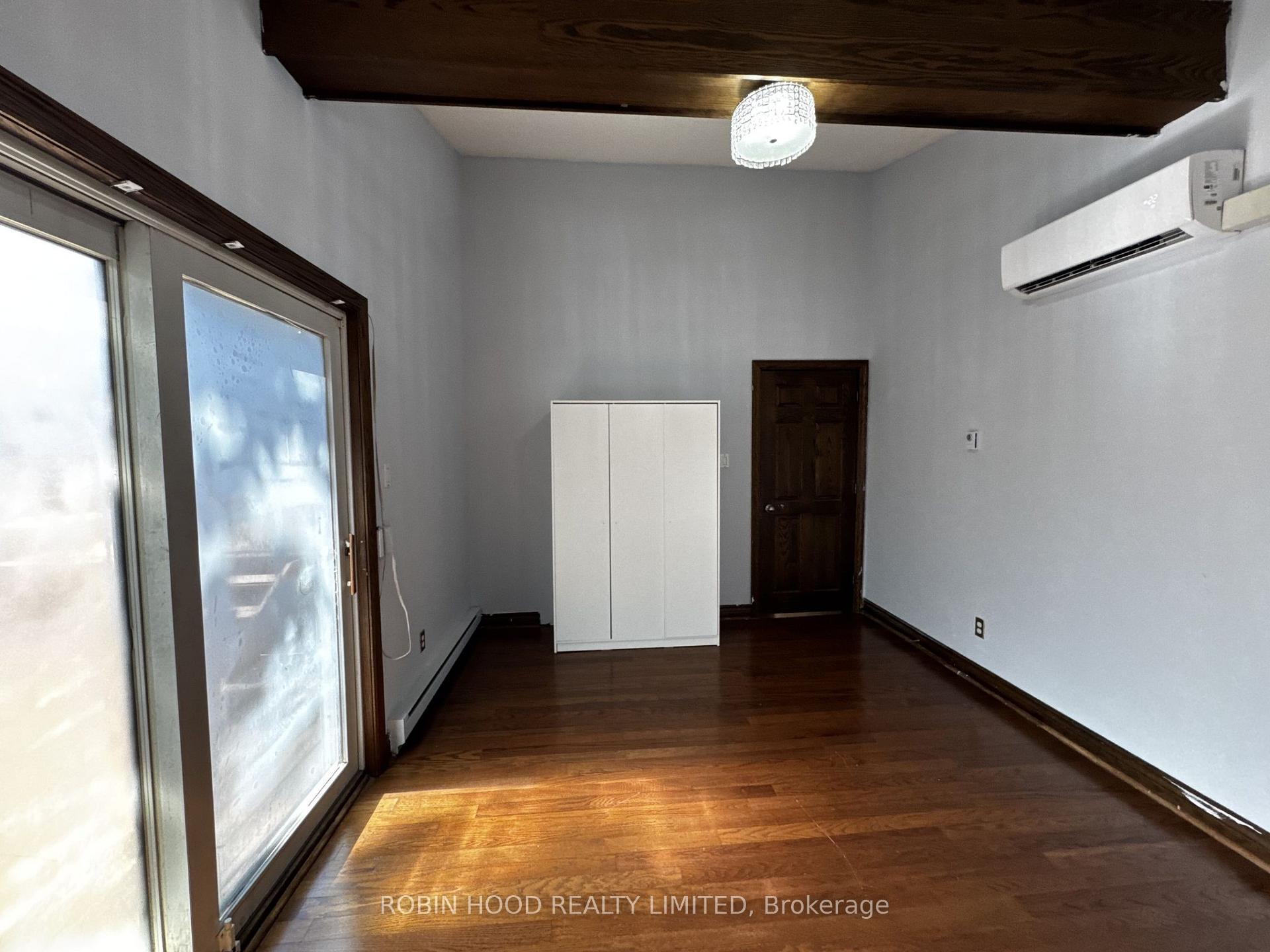 Photo 16 of 542 Mohawk Road E, Hamilton, Lawfield — HOMEH