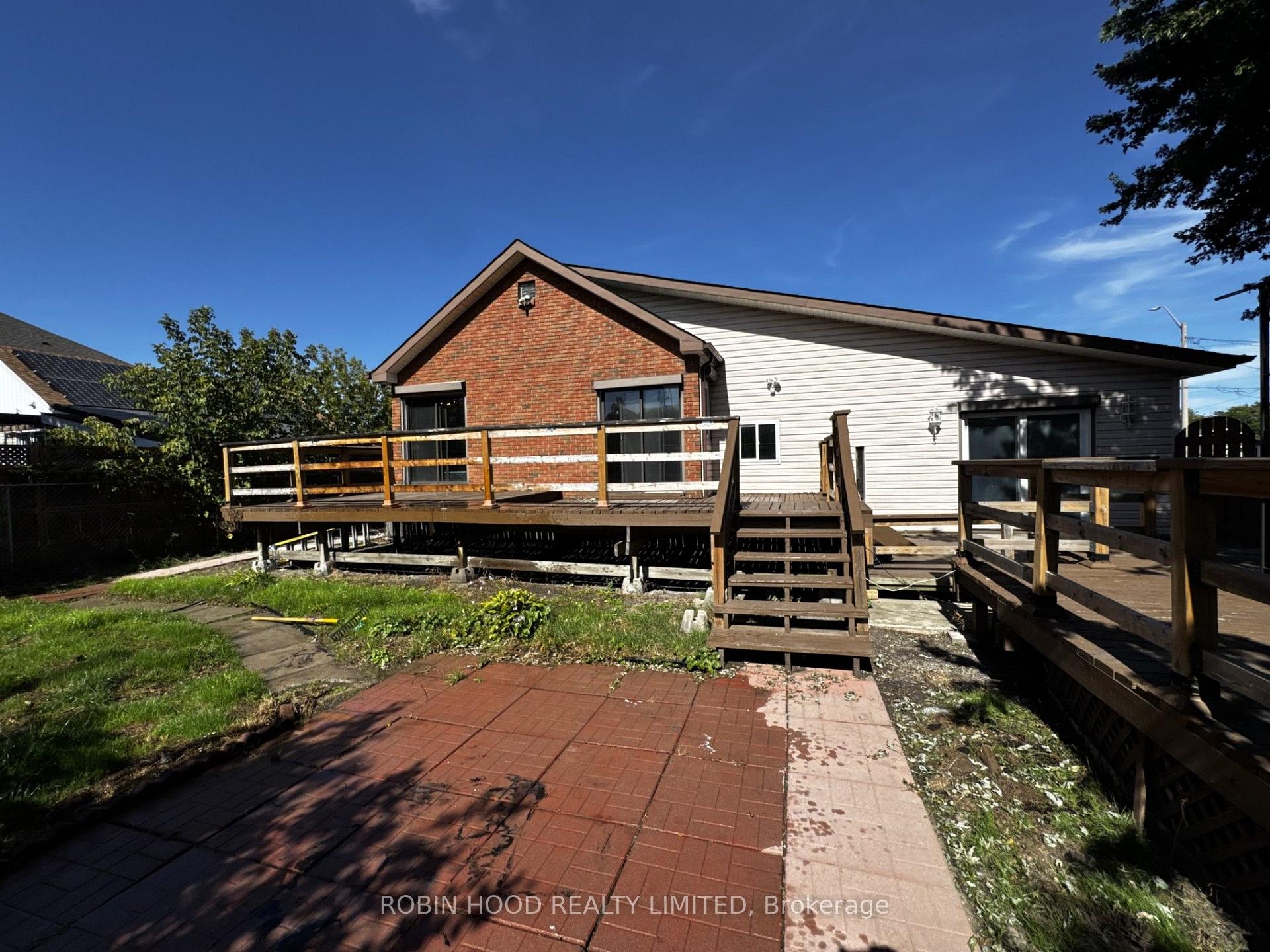 Photo 17 of 542 Mohawk Road E, Hamilton, Lawfield — HOMEH
