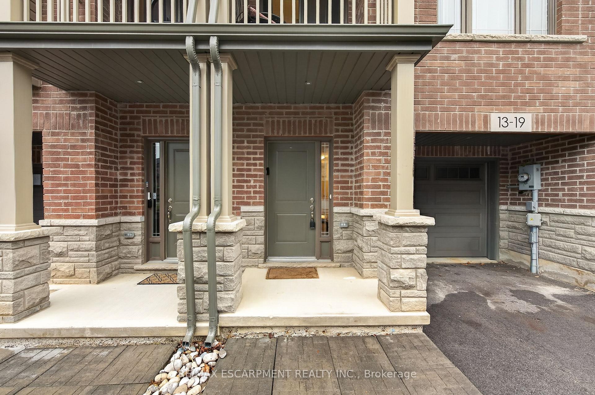 Photo 7 of Unit 13, 19 Picardy Drive, Hamilton, Stoney Creek — HOMEH