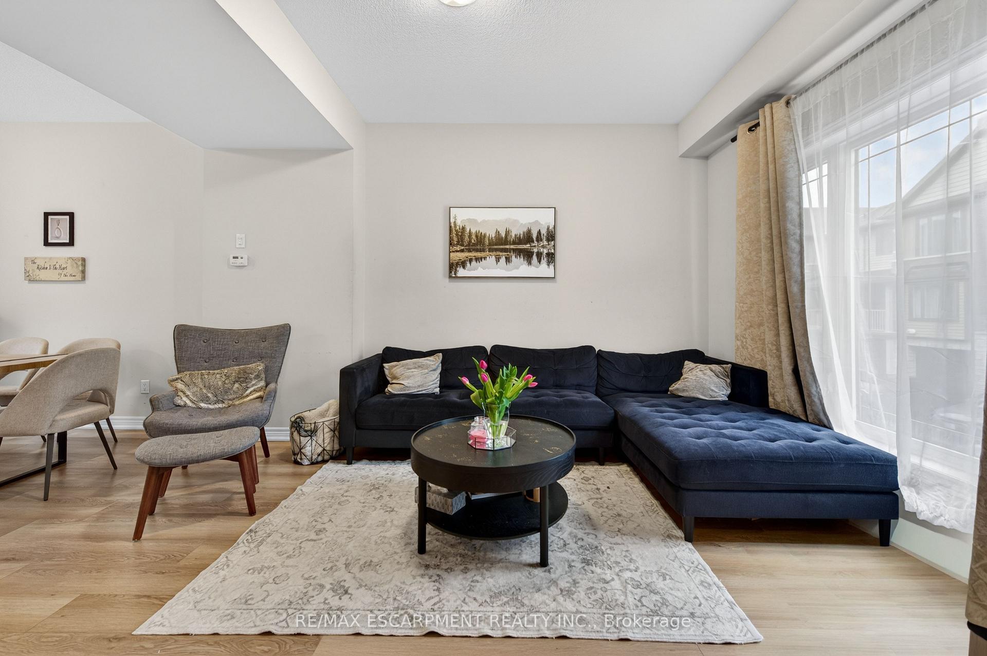Photo 17 of Unit 13, 19 Picardy Drive, Hamilton, Stoney Creek — HOMEH