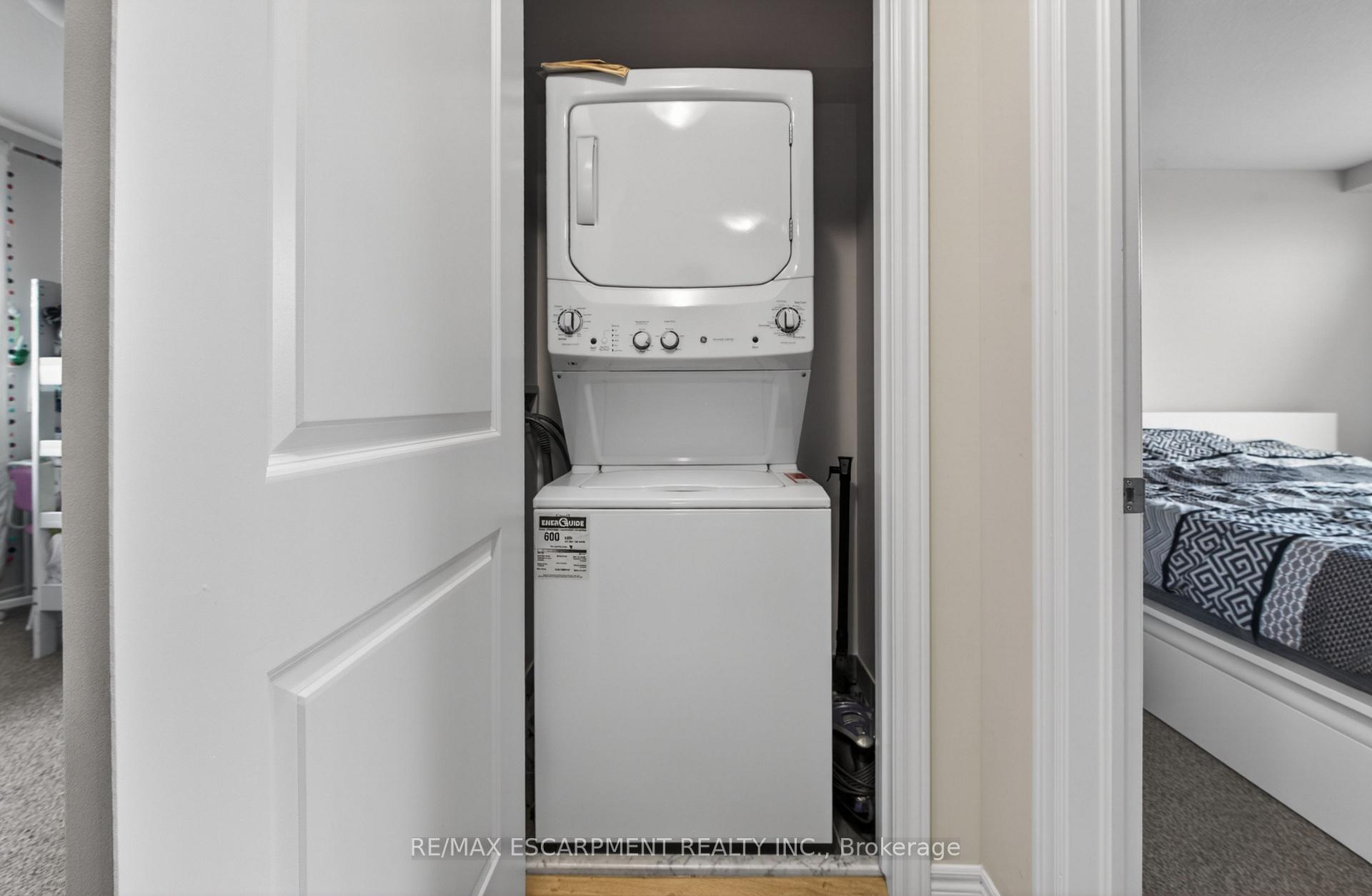 Photo 30 of Unit 13, 19 Picardy Drive, Hamilton, Stoney Creek — HOMEH