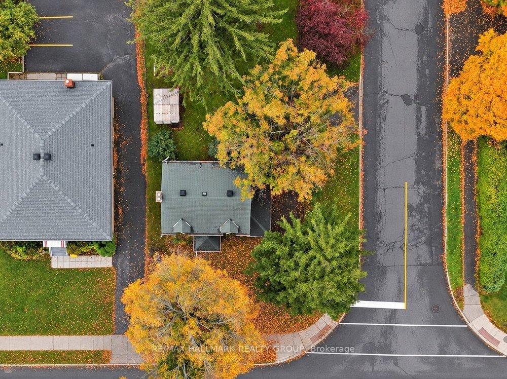 Photo 5 of 290 Woodroffe Avenue E, Ottawa, Carlingwood — HOMEH