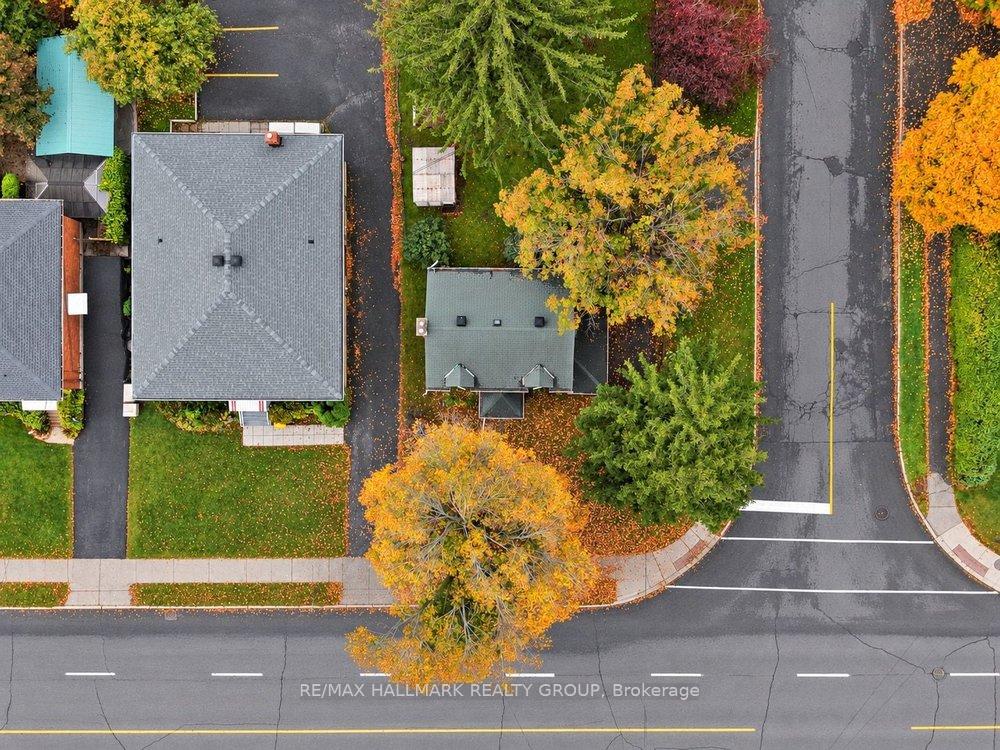 Photo 6 of 290 Woodroffe Avenue E, Ottawa, Carlingwood — HOMEH